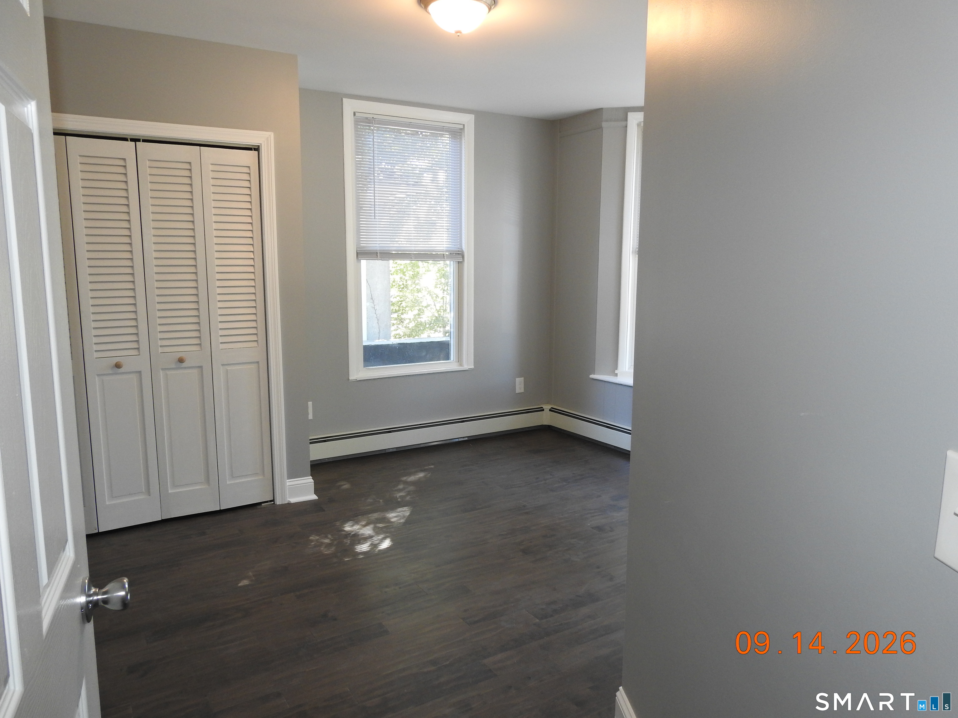1565 Chapel Street photo 5