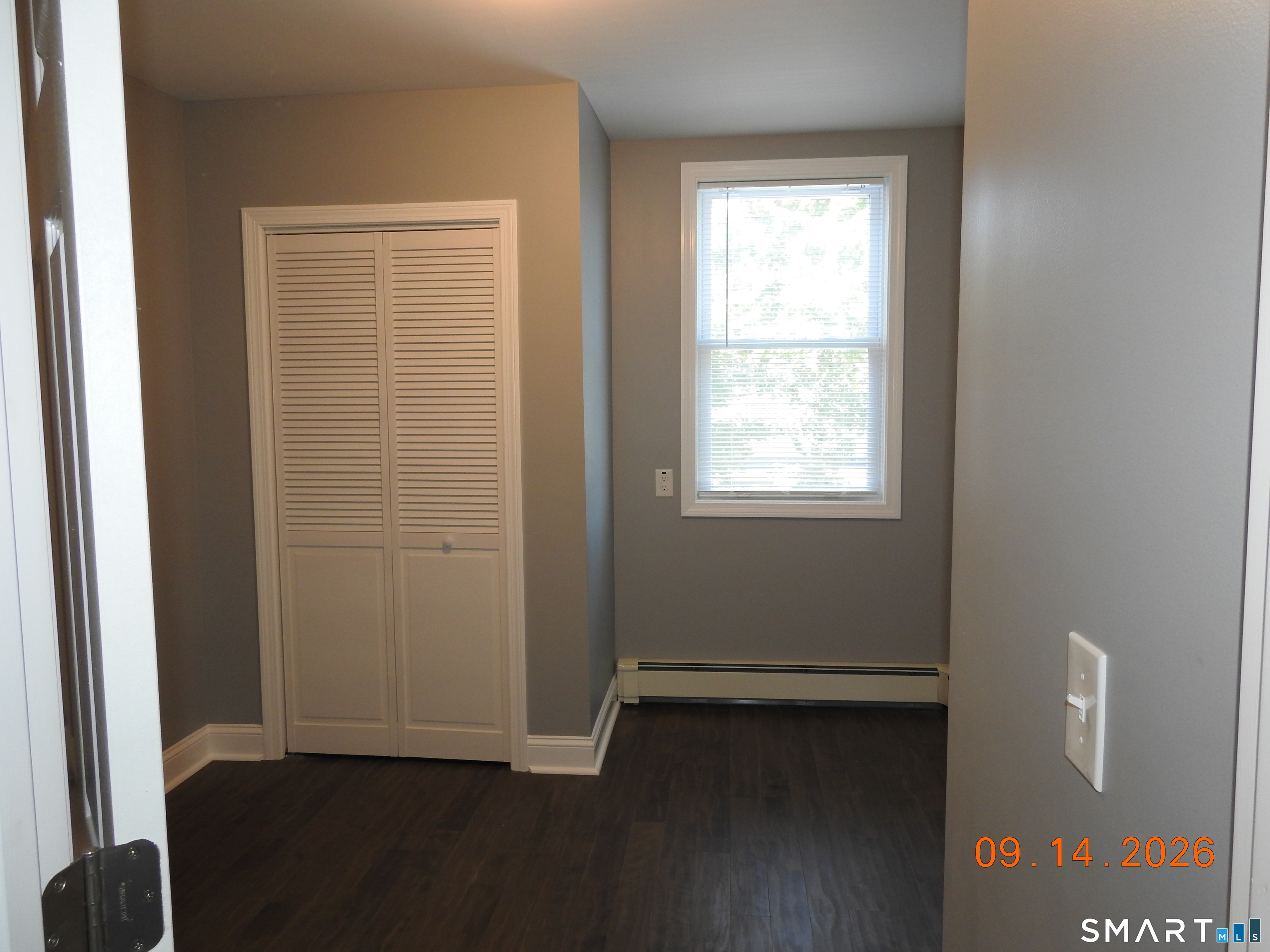 1565 Chapel Street photo 6