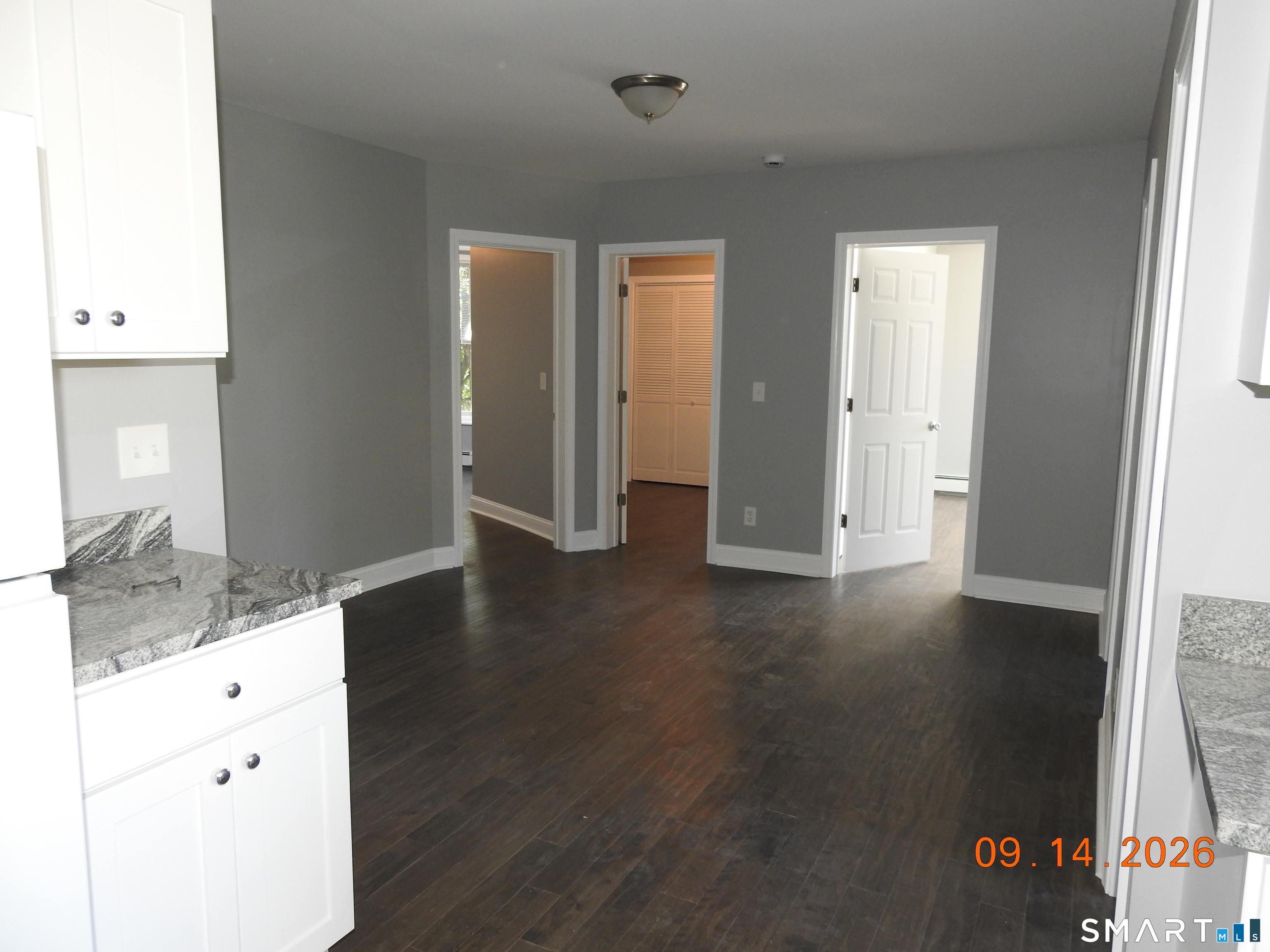 1565 Chapel Street photo 9