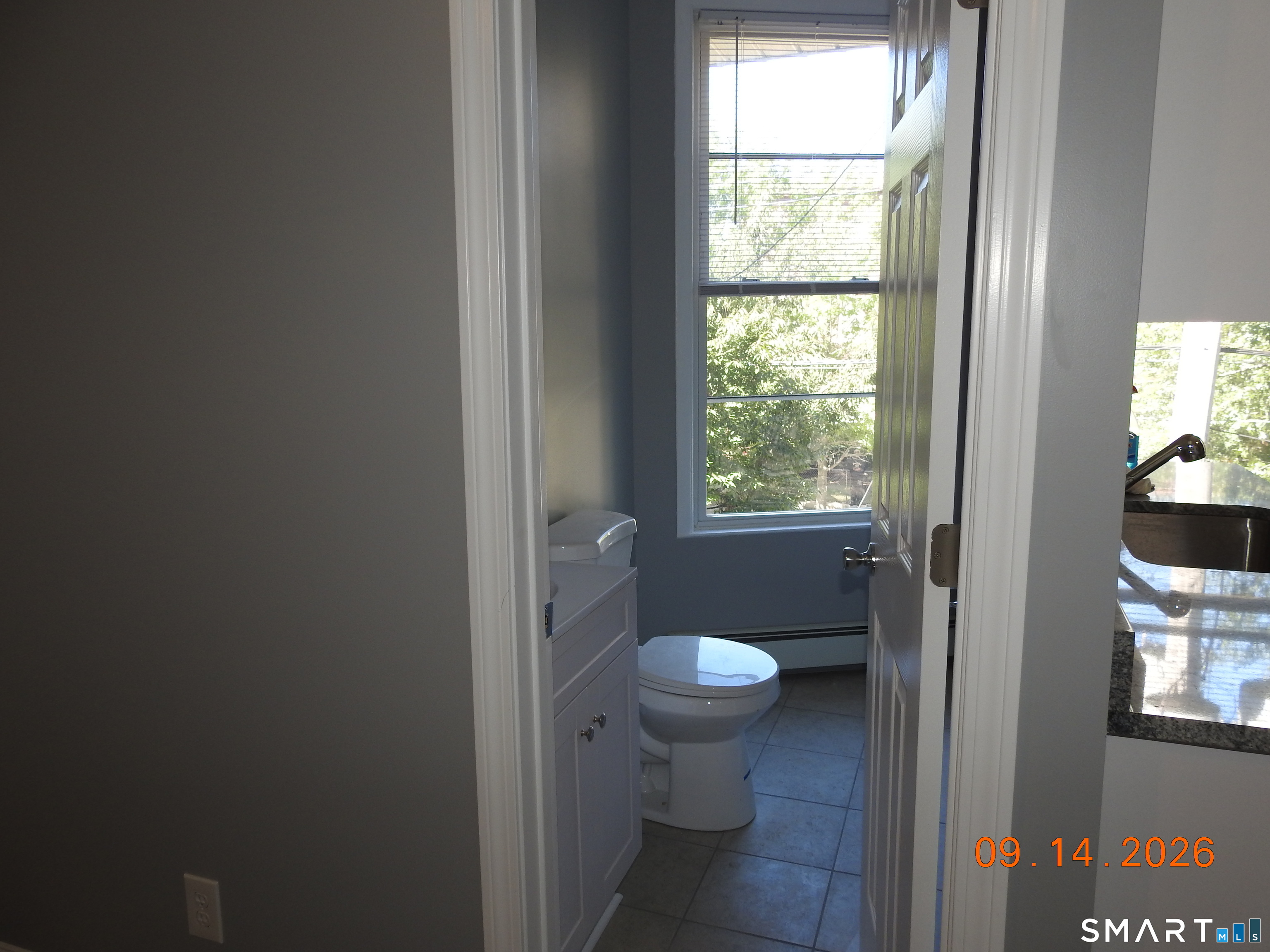 1565 Chapel Street photo 12