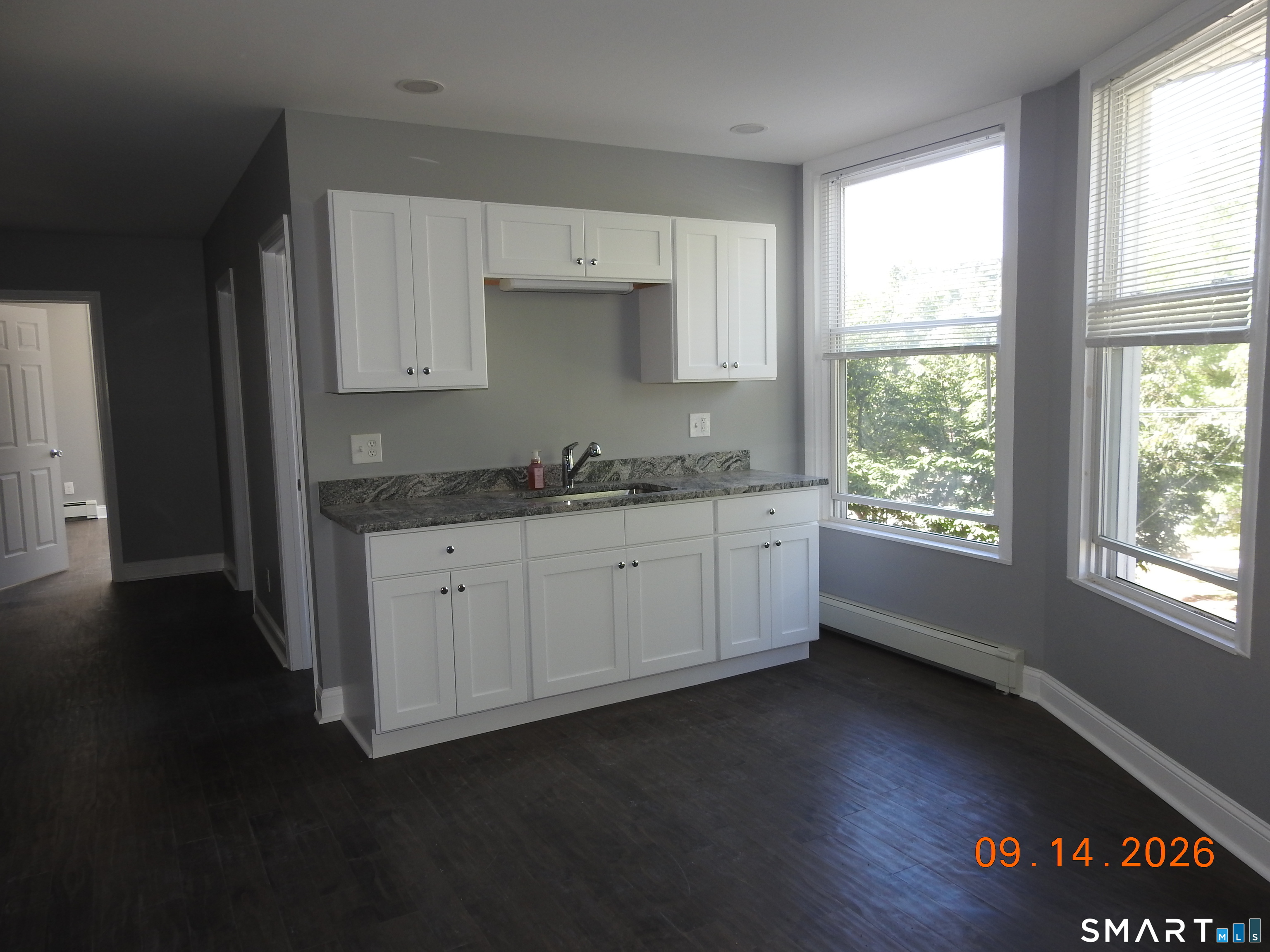 1565 Chapel Street photo 15