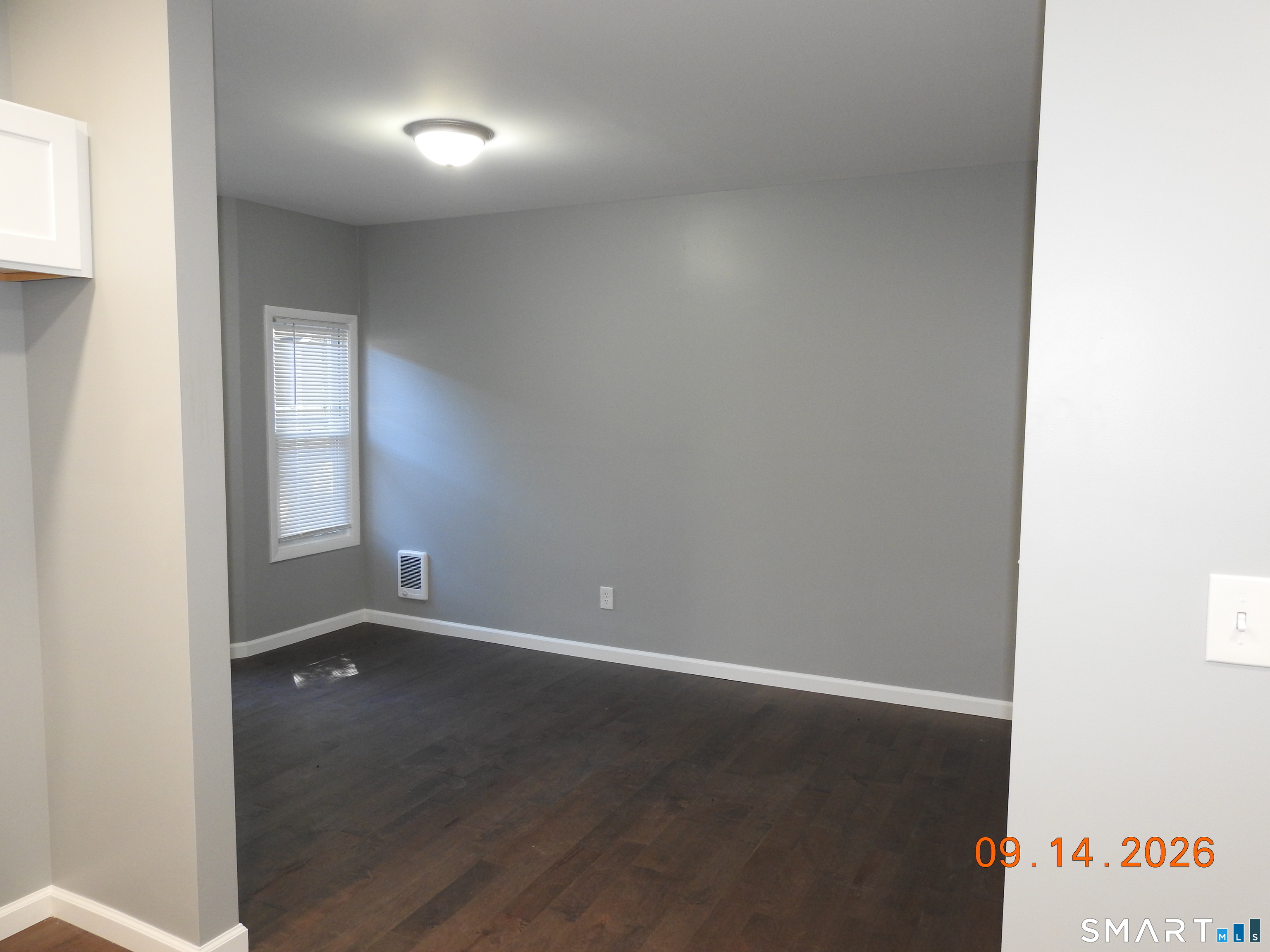 1565 Chapel Street photo 18