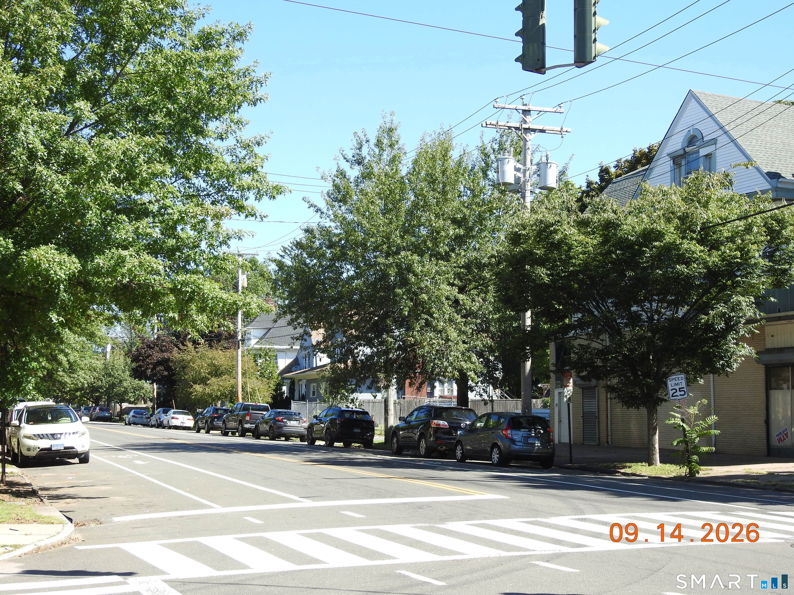 1565 Chapel Street photo 26
