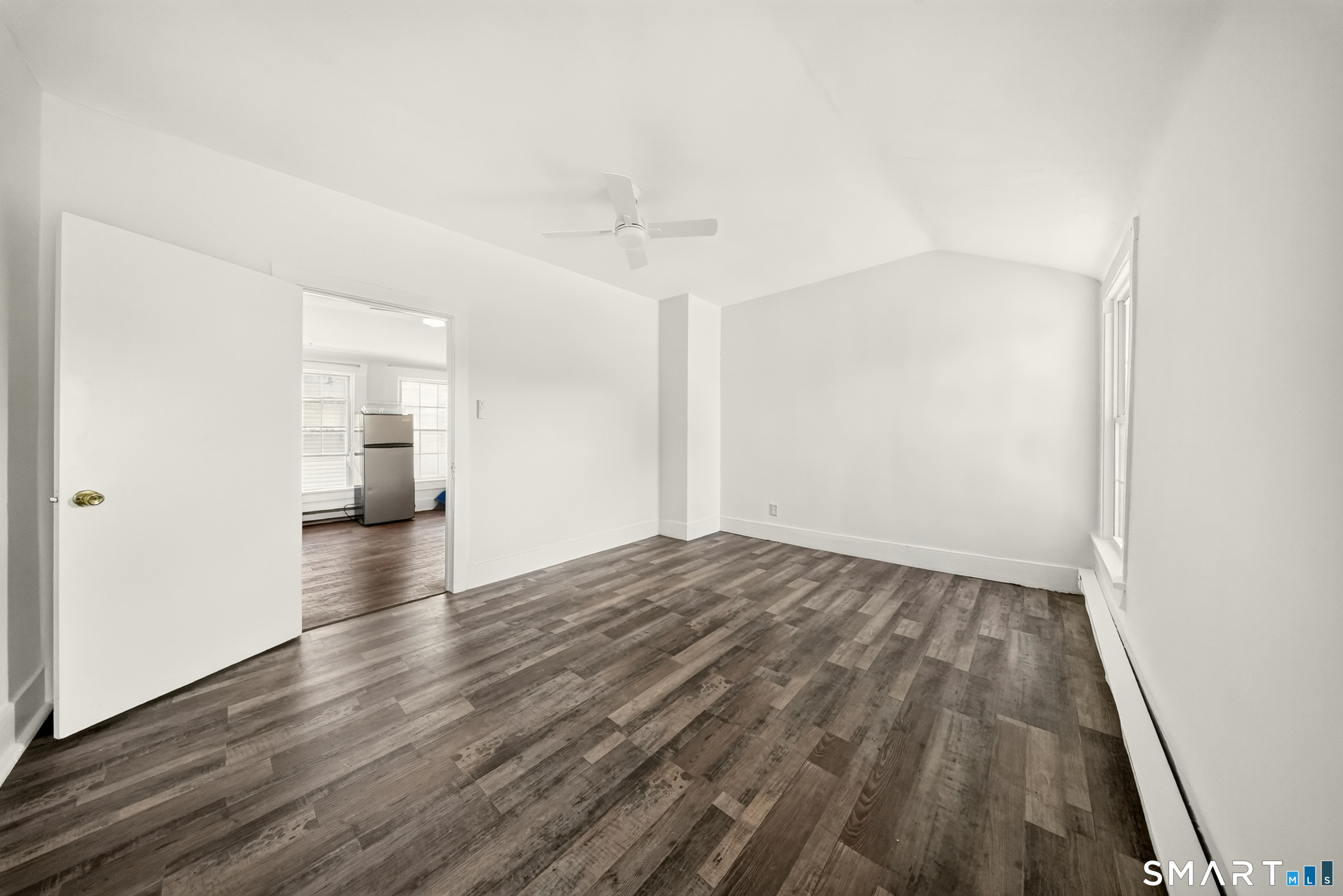 42-46 Hanford Avenue photo 10