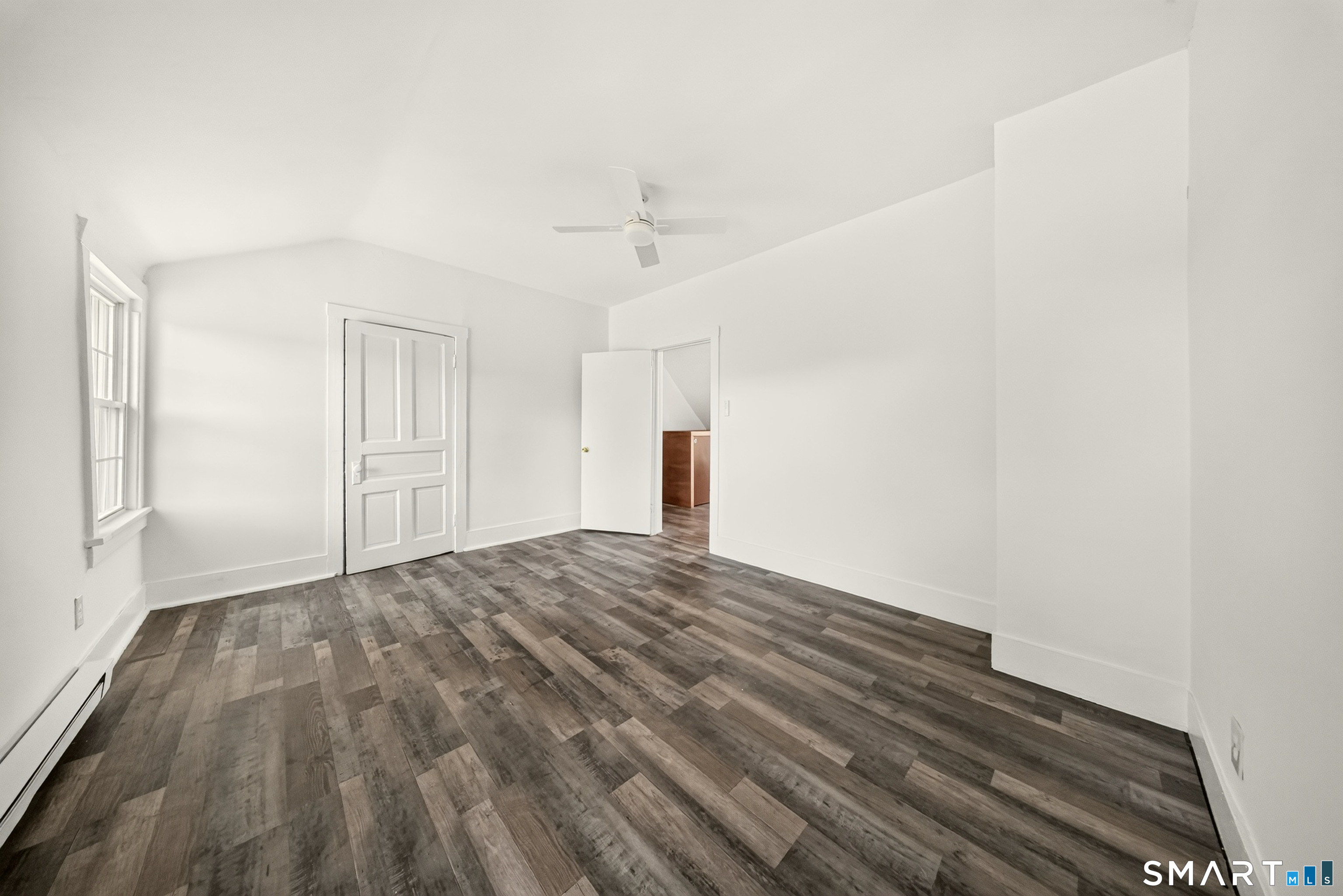 42-46 Hanford Avenue photo 11