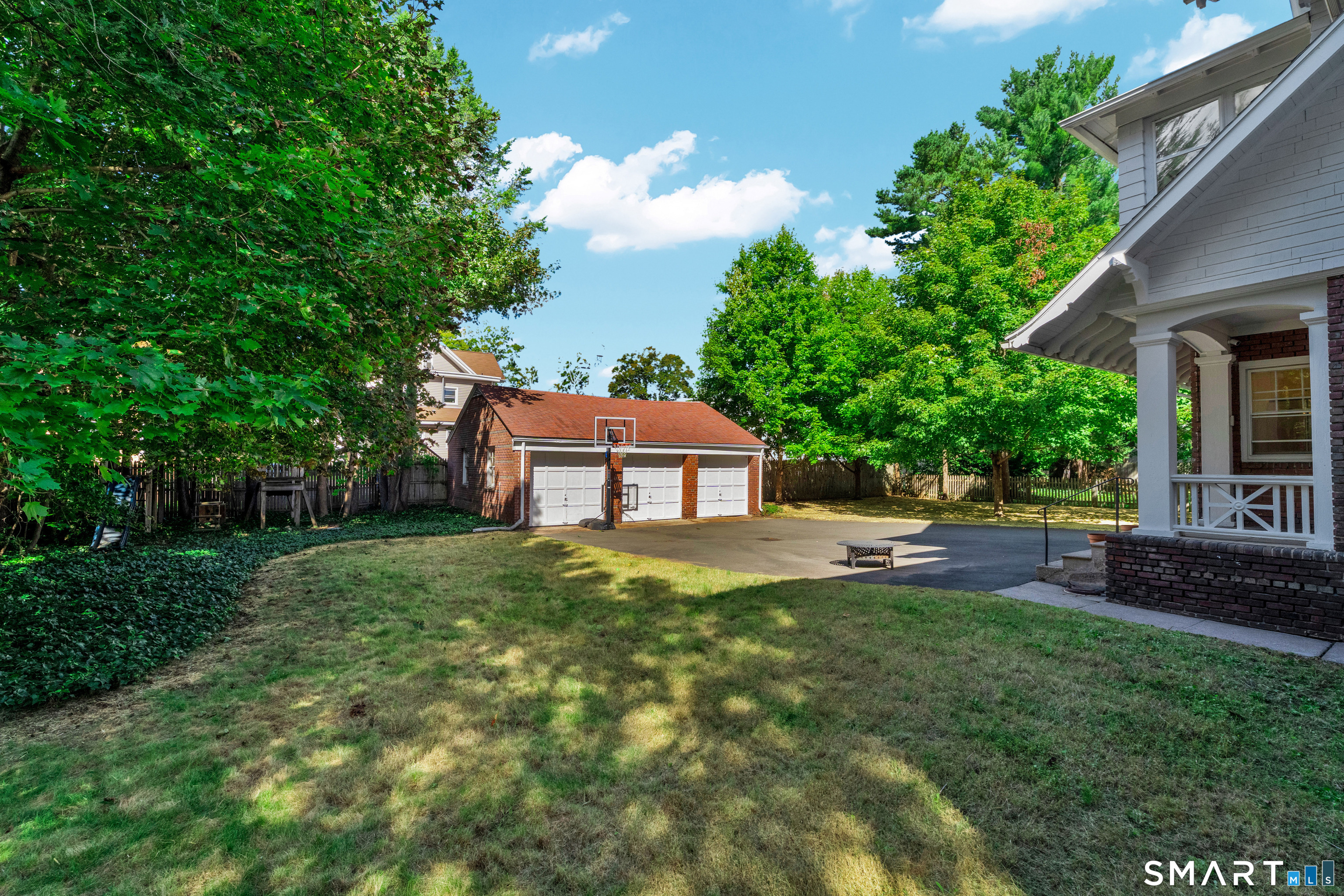 352 McKinley Avenue photo 32