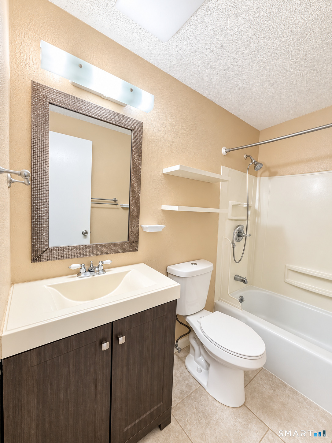 12 Carillon Drive Unit #B photo 25