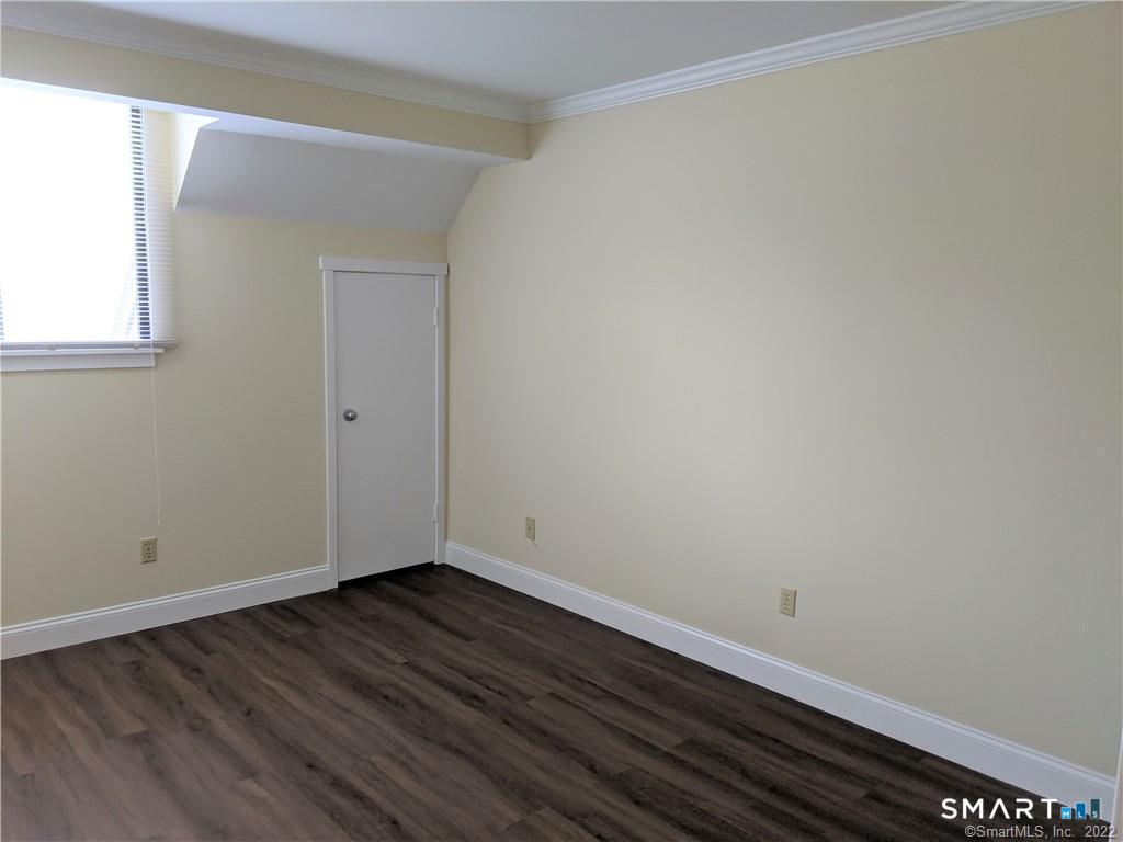 593 Heritage Village Unit #E photo 4