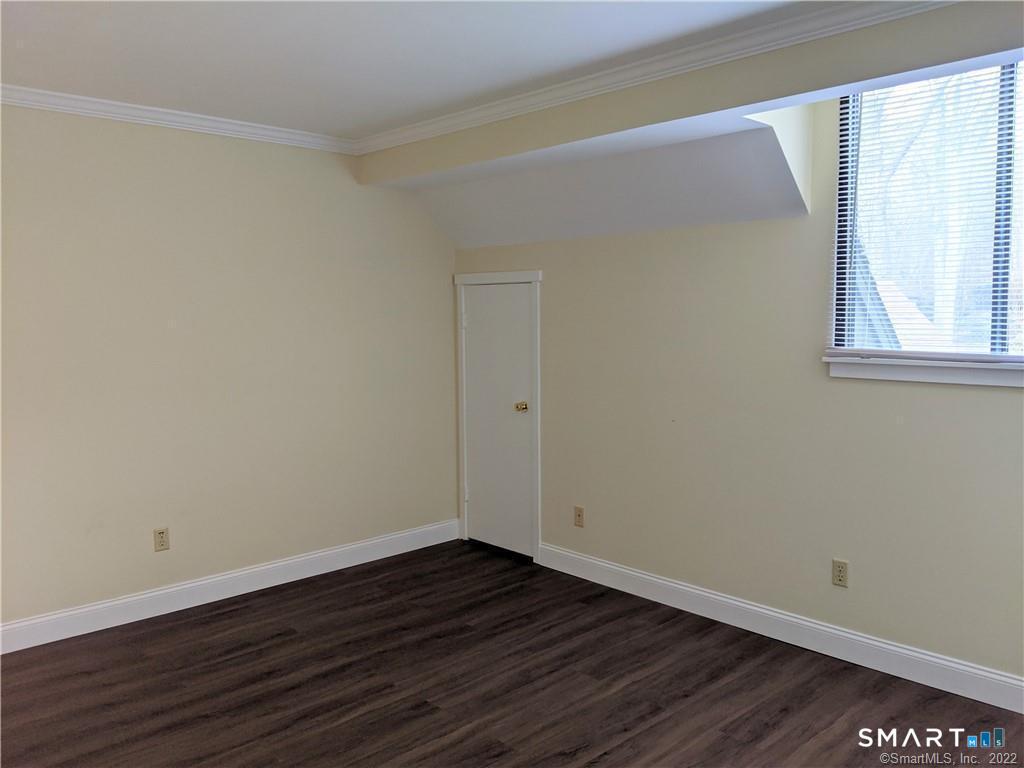 593 Heritage Village Unit #E photo 6