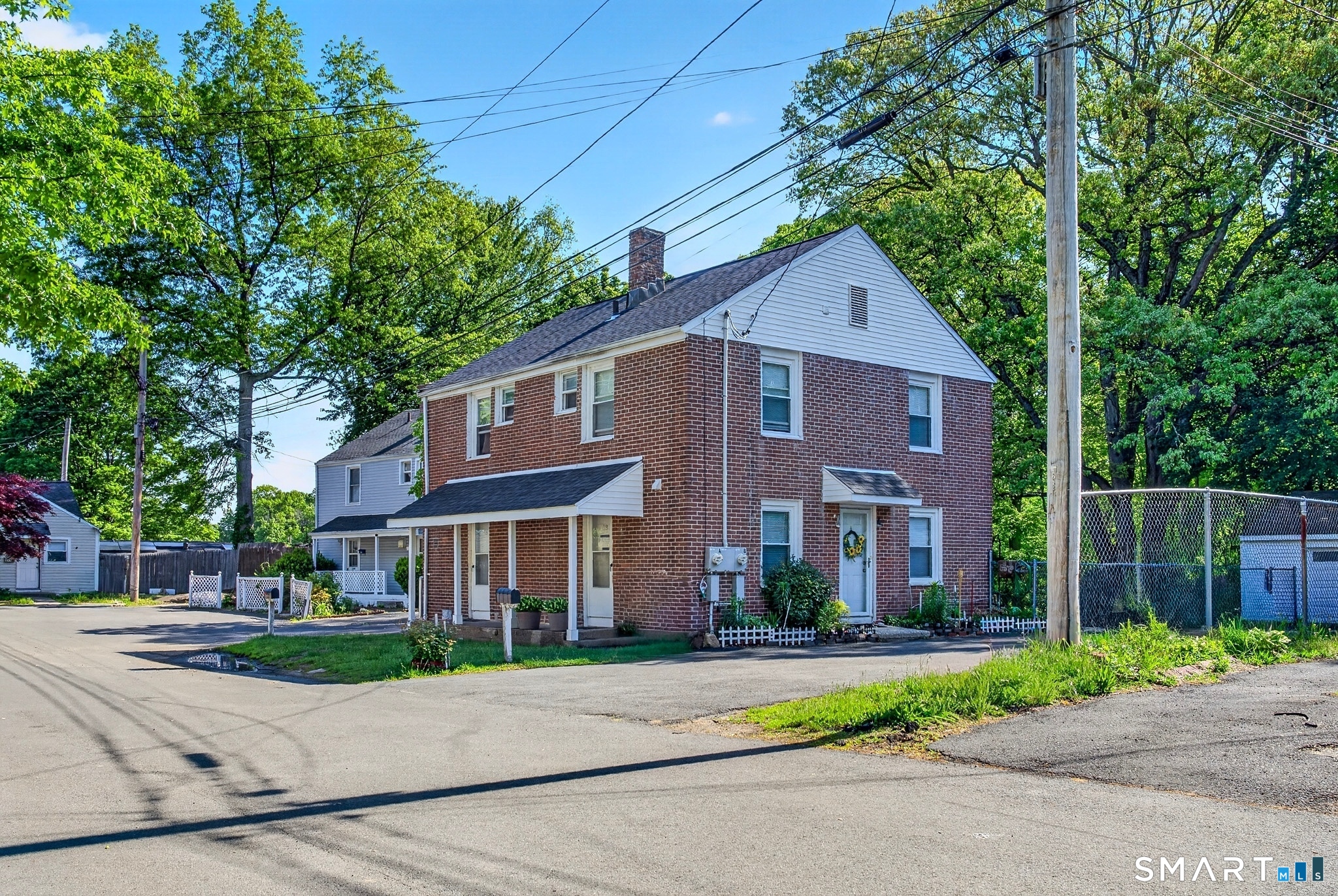 180 Dupont Place