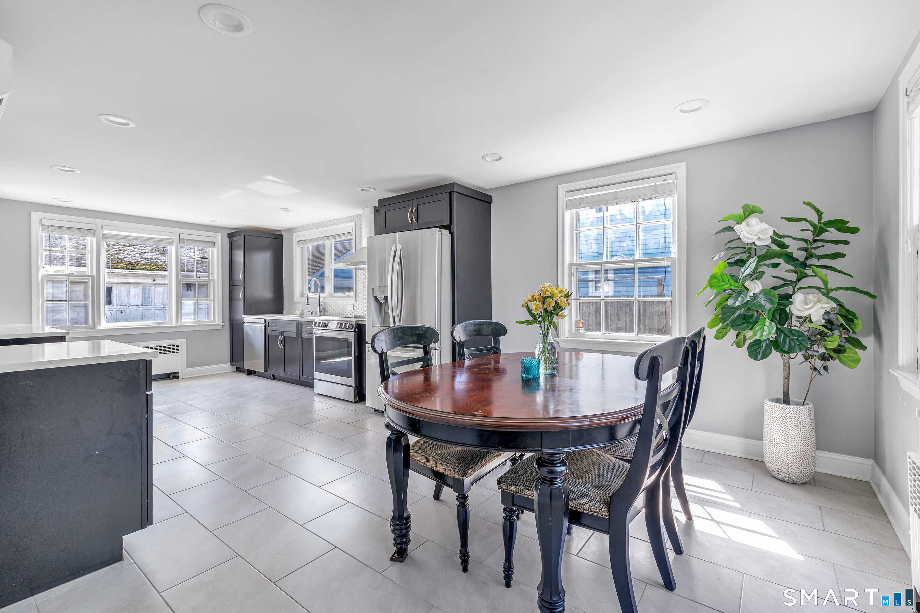 175 Eaton Street photo 12