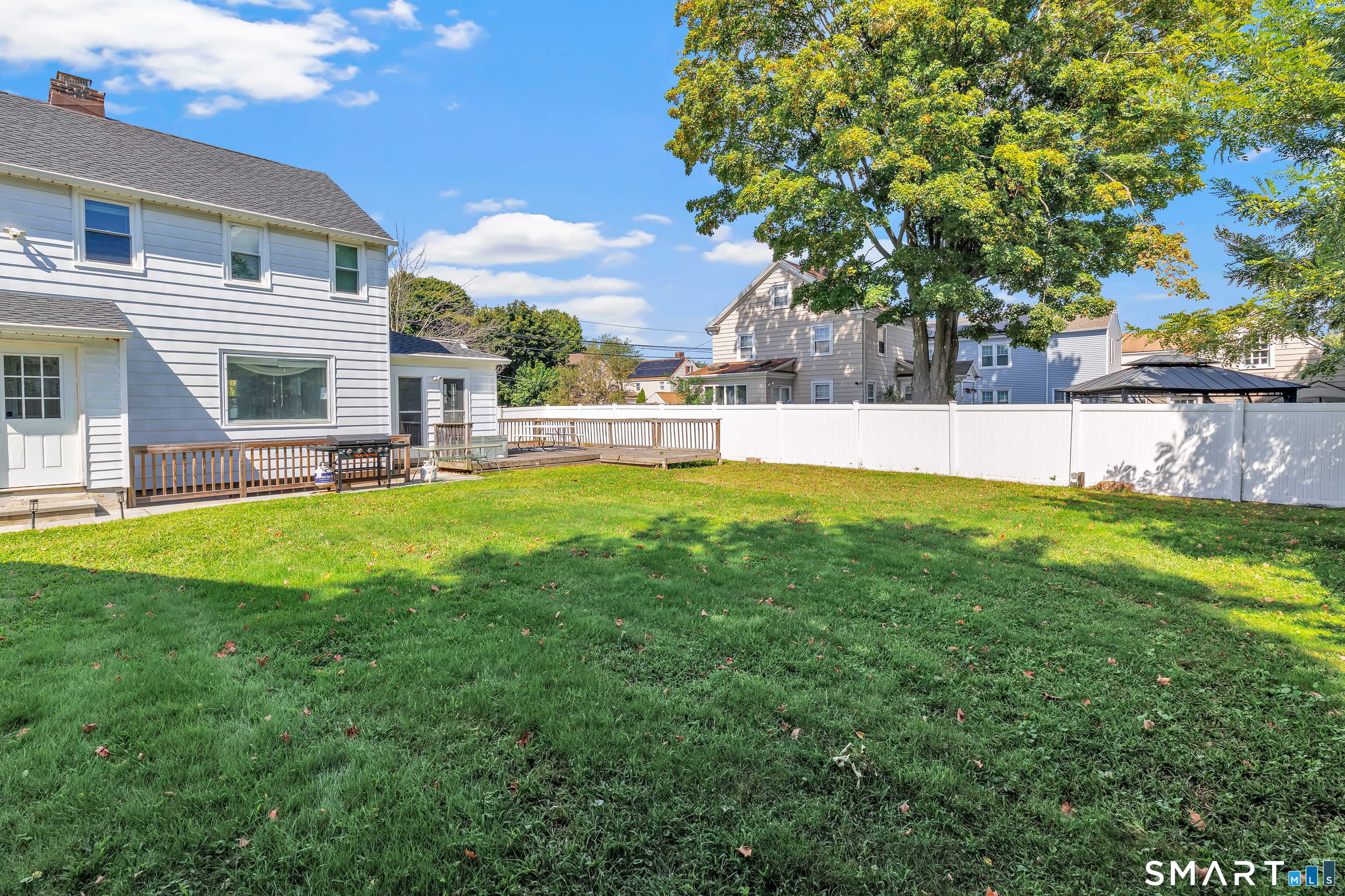 175 Eaton Street photo 35