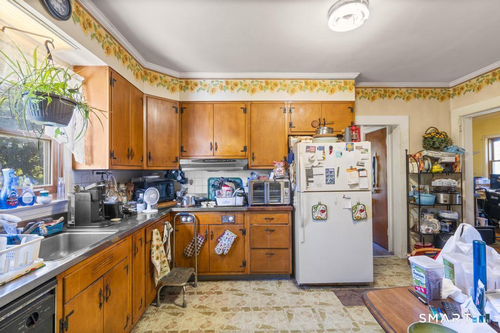 71 Central Avenue photo 24