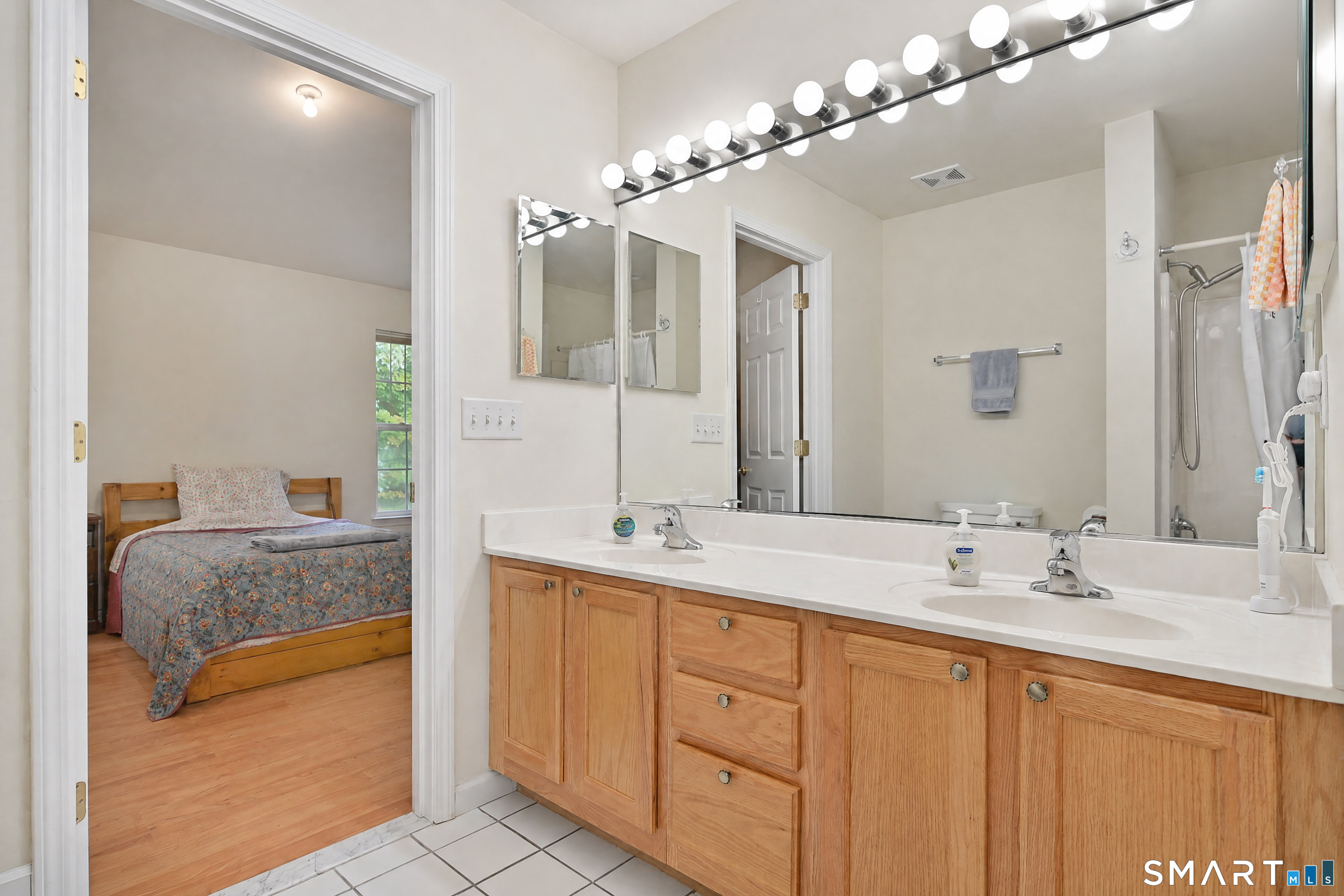 1703 Eaton Court Unit #1703 photo 15