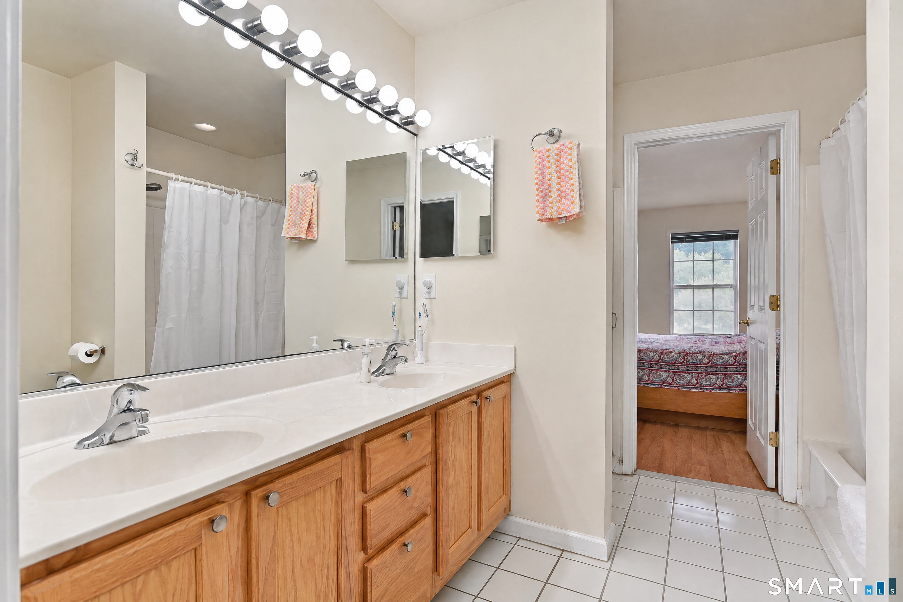 1703 Eaton Court Unit #1703 photo 16