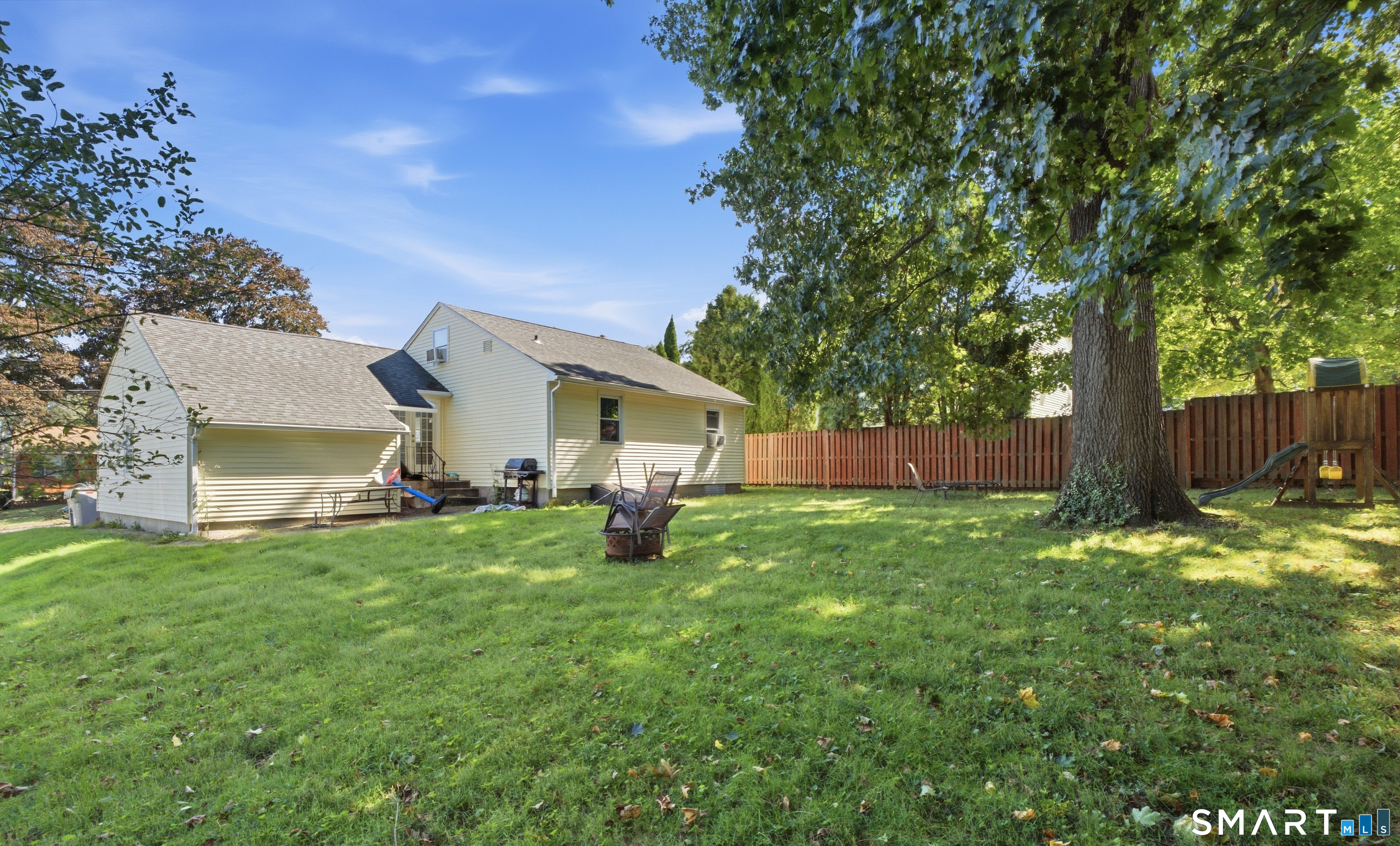 70 Leslie Court photo 19