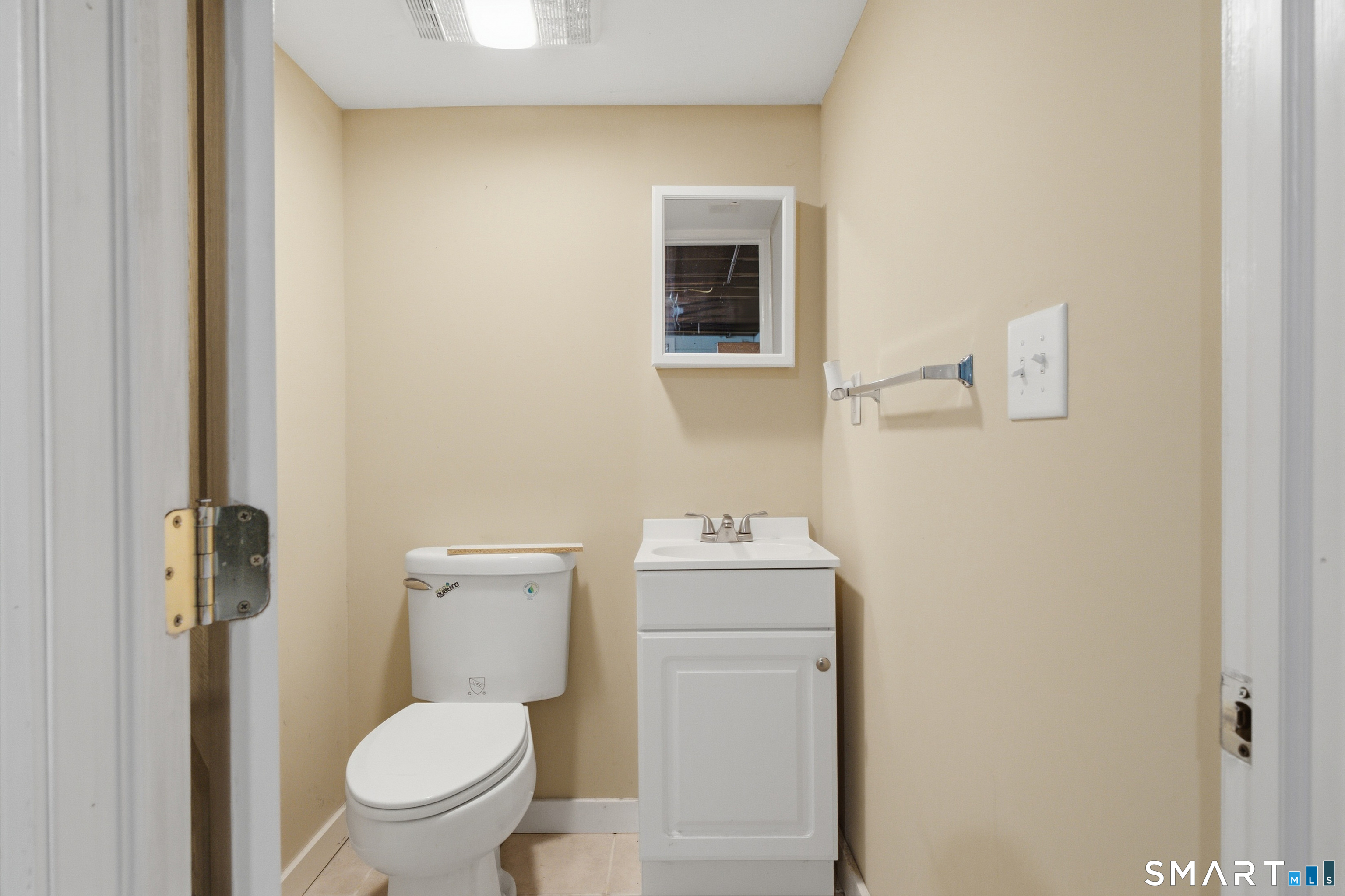 70 Leslie Court photo 15