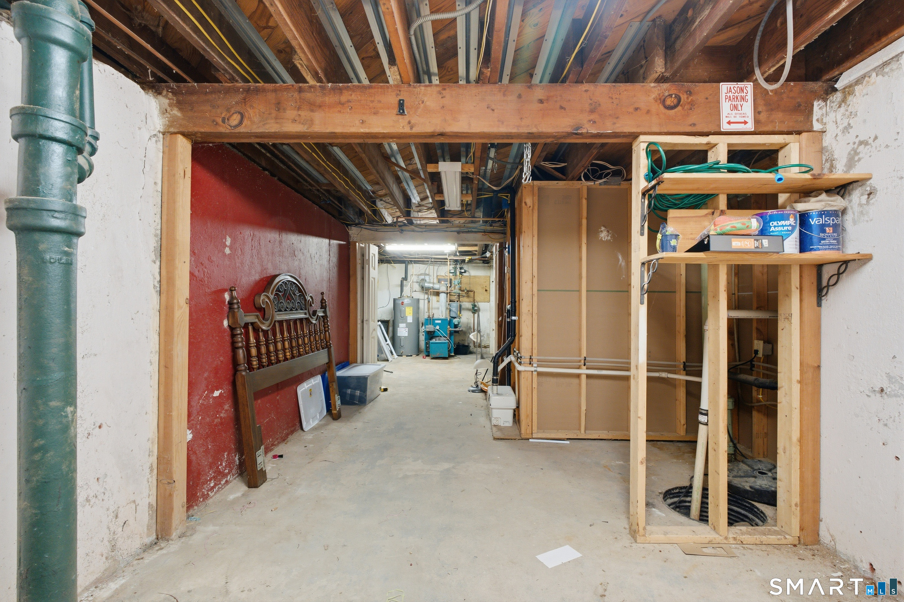 70 Leslie Court photo 17
