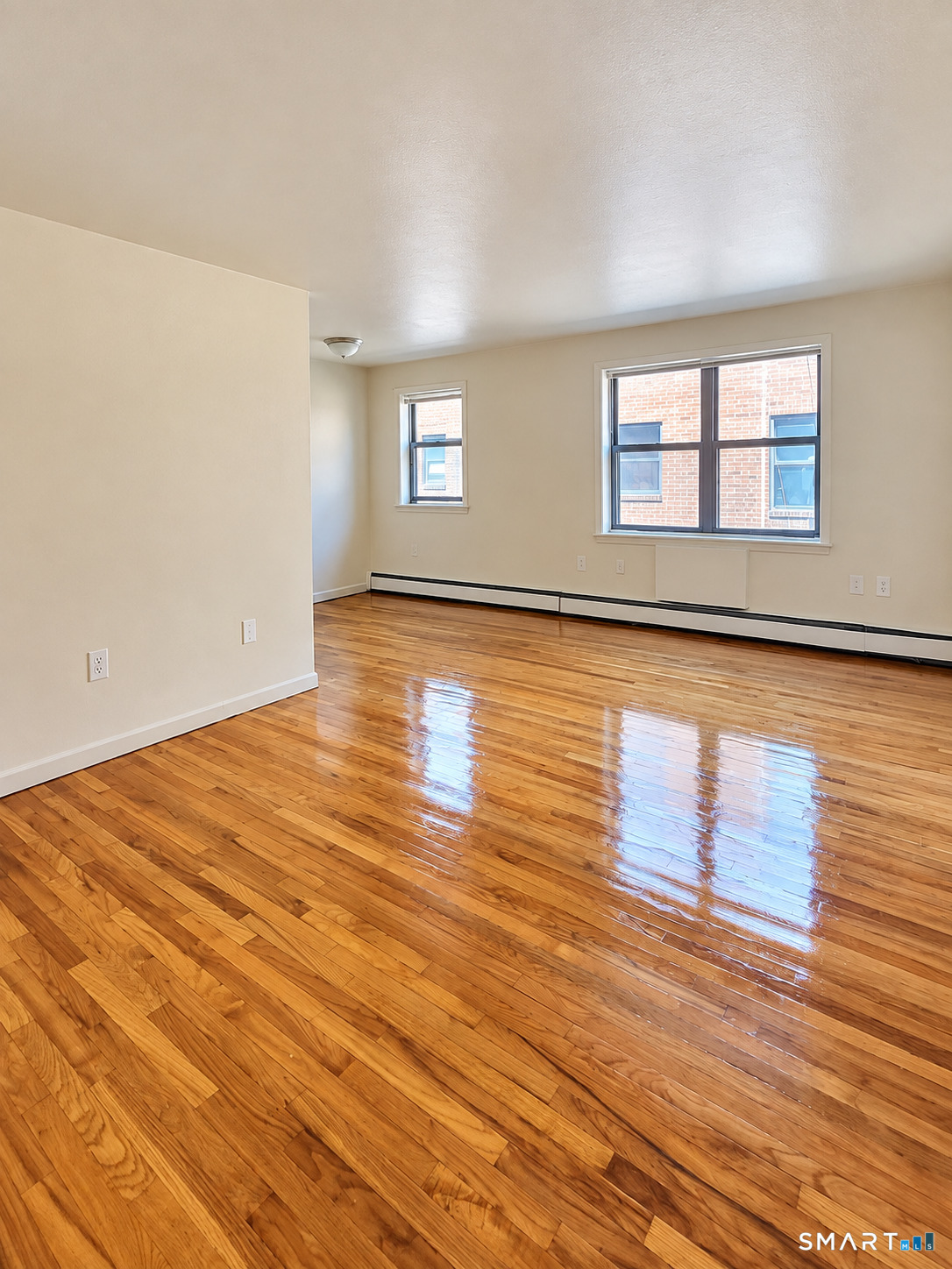 241 Laurel Street Unit #B6 photo 3