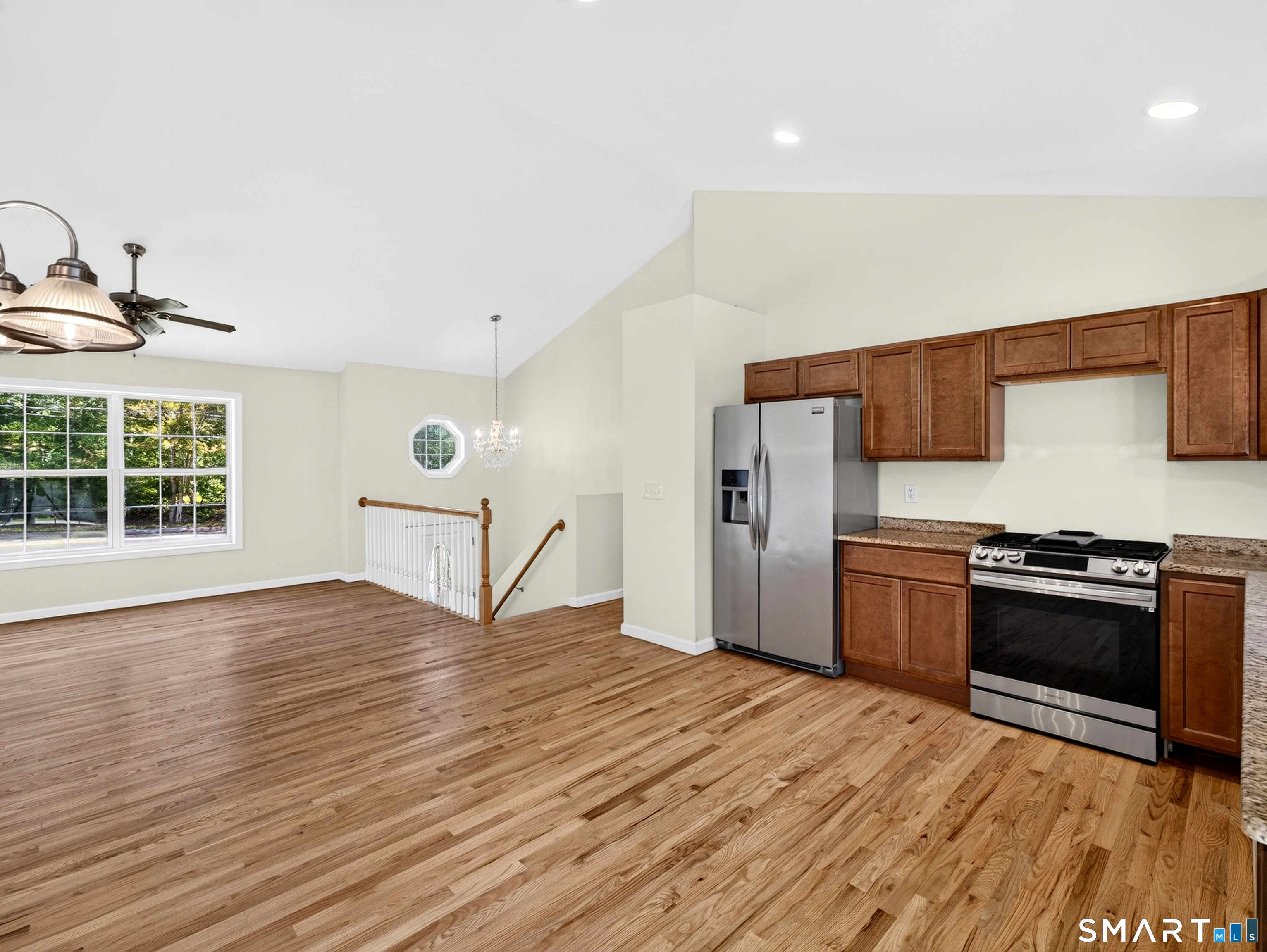 846-A Vauxhall St Extension, Waterford, CT 06385