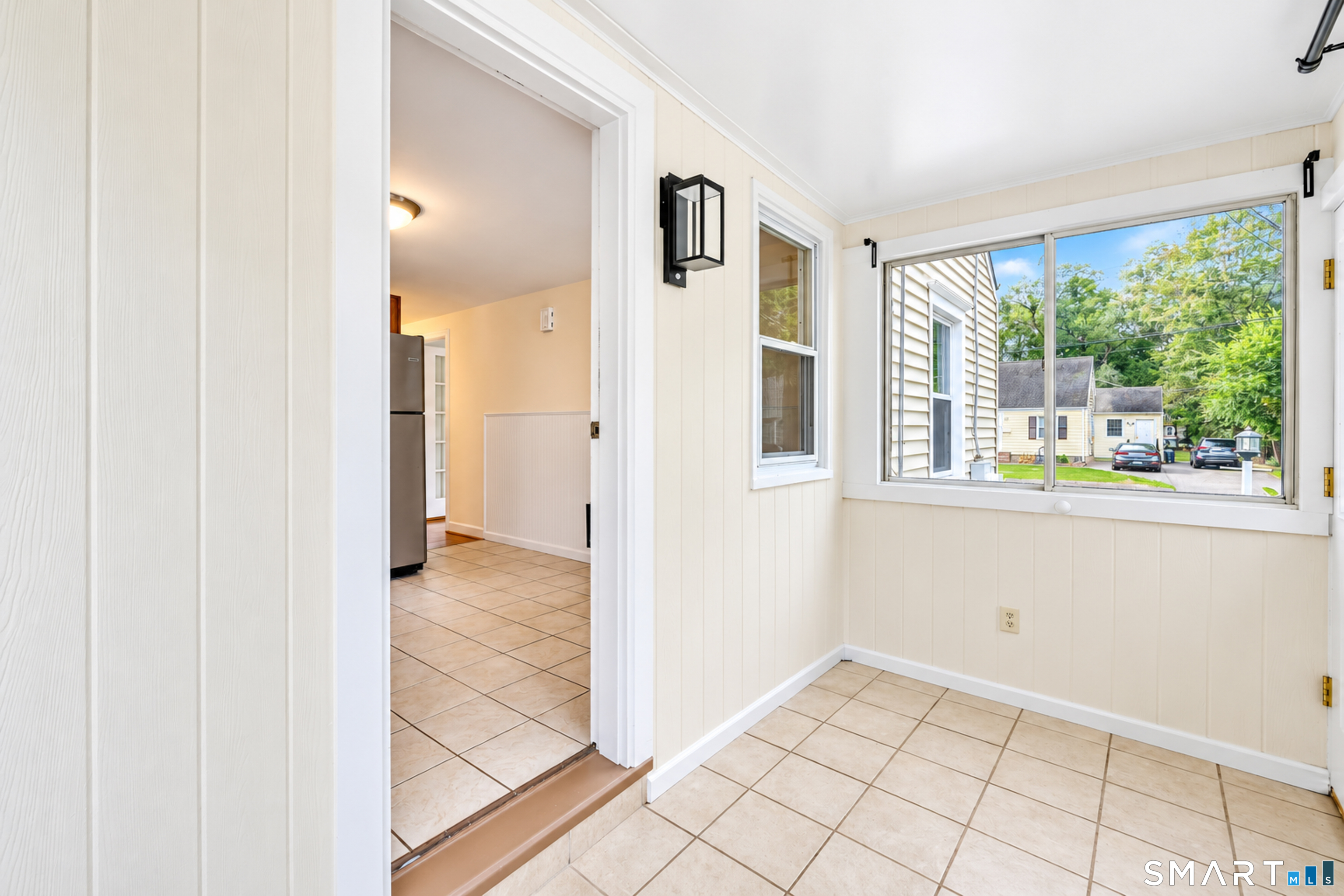 21 Monroe Street photo 11