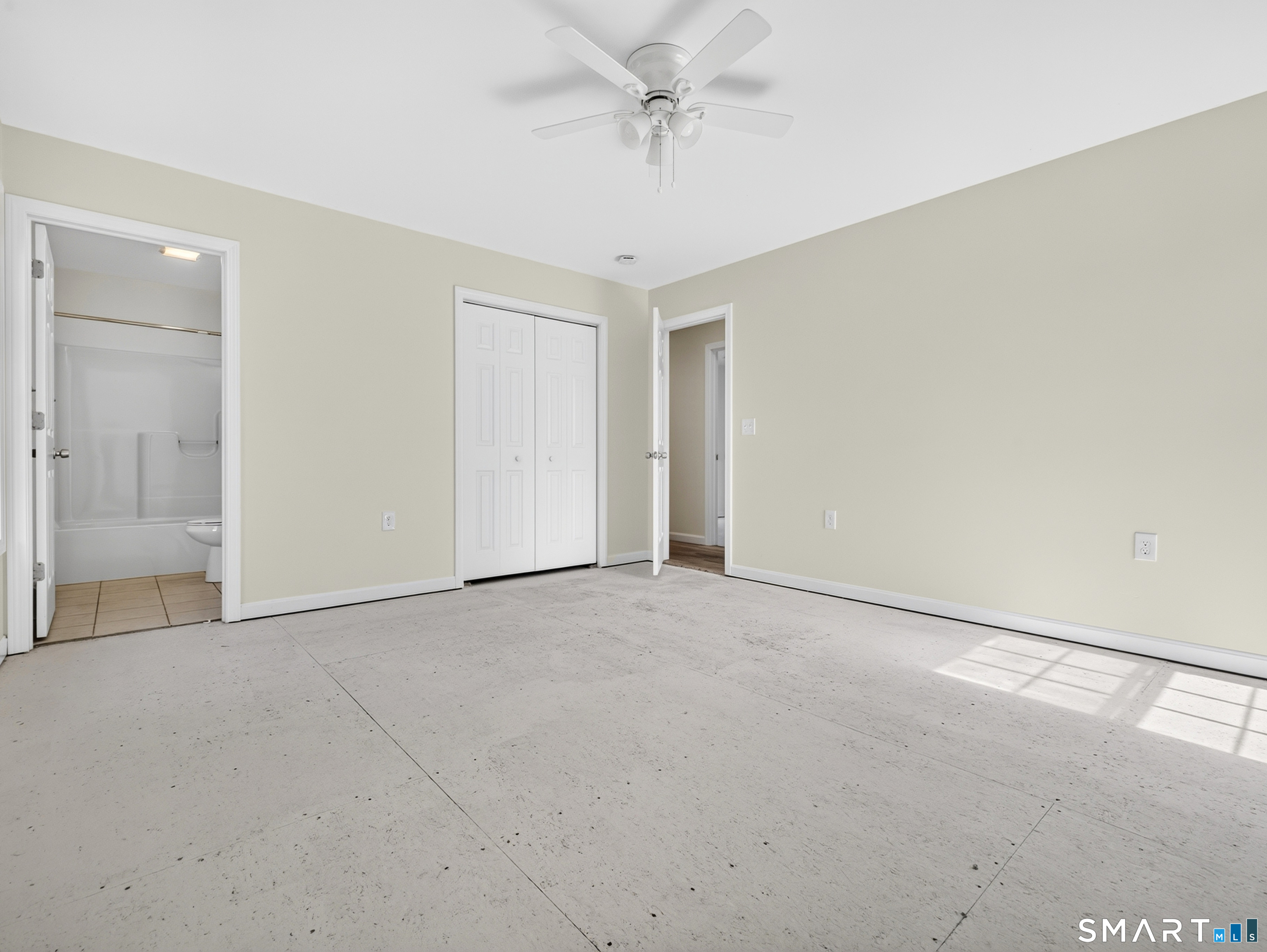 846-A Vauxhall St Extension, Waterford, CT 06385