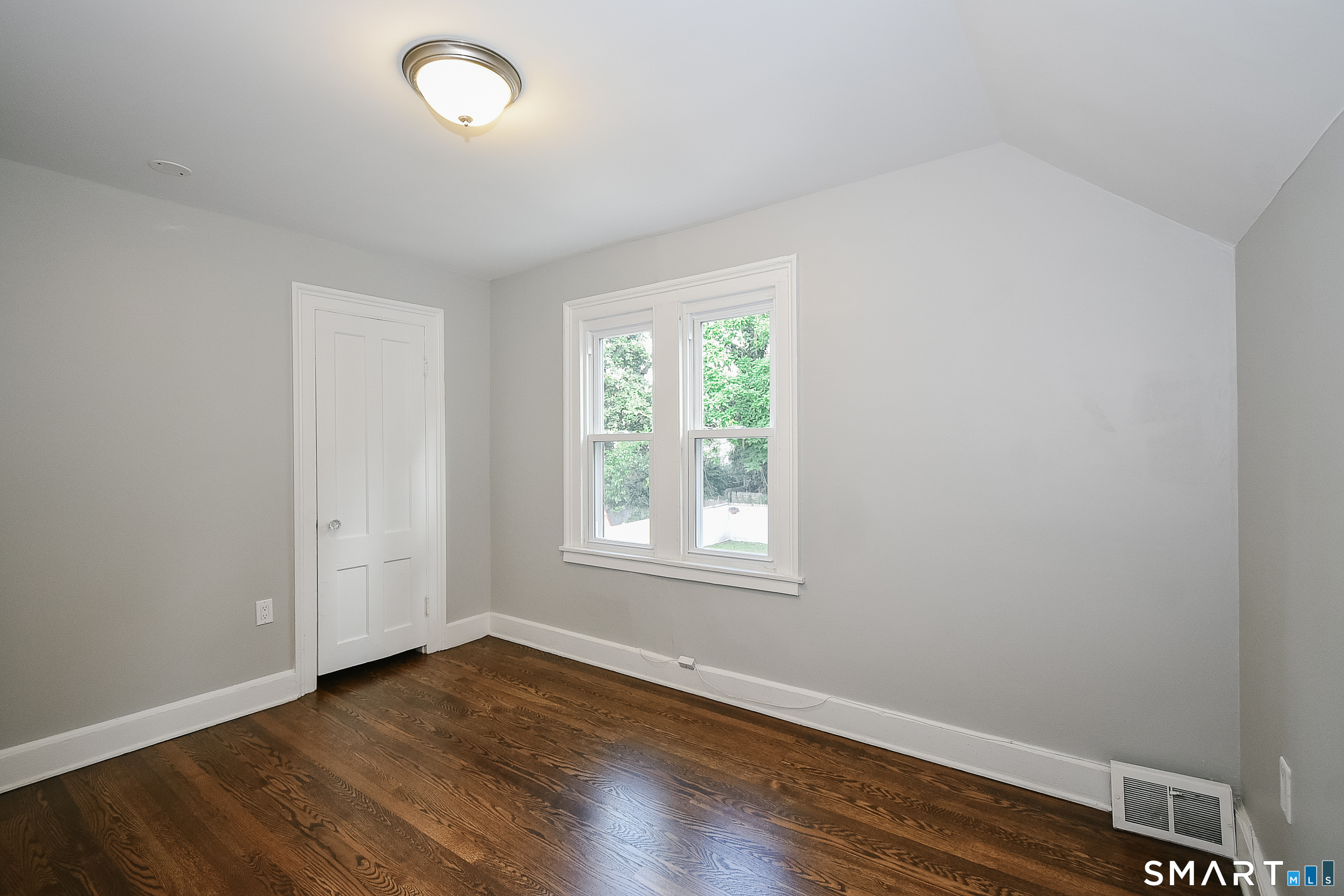 55 Winthrop Avenue photo 10