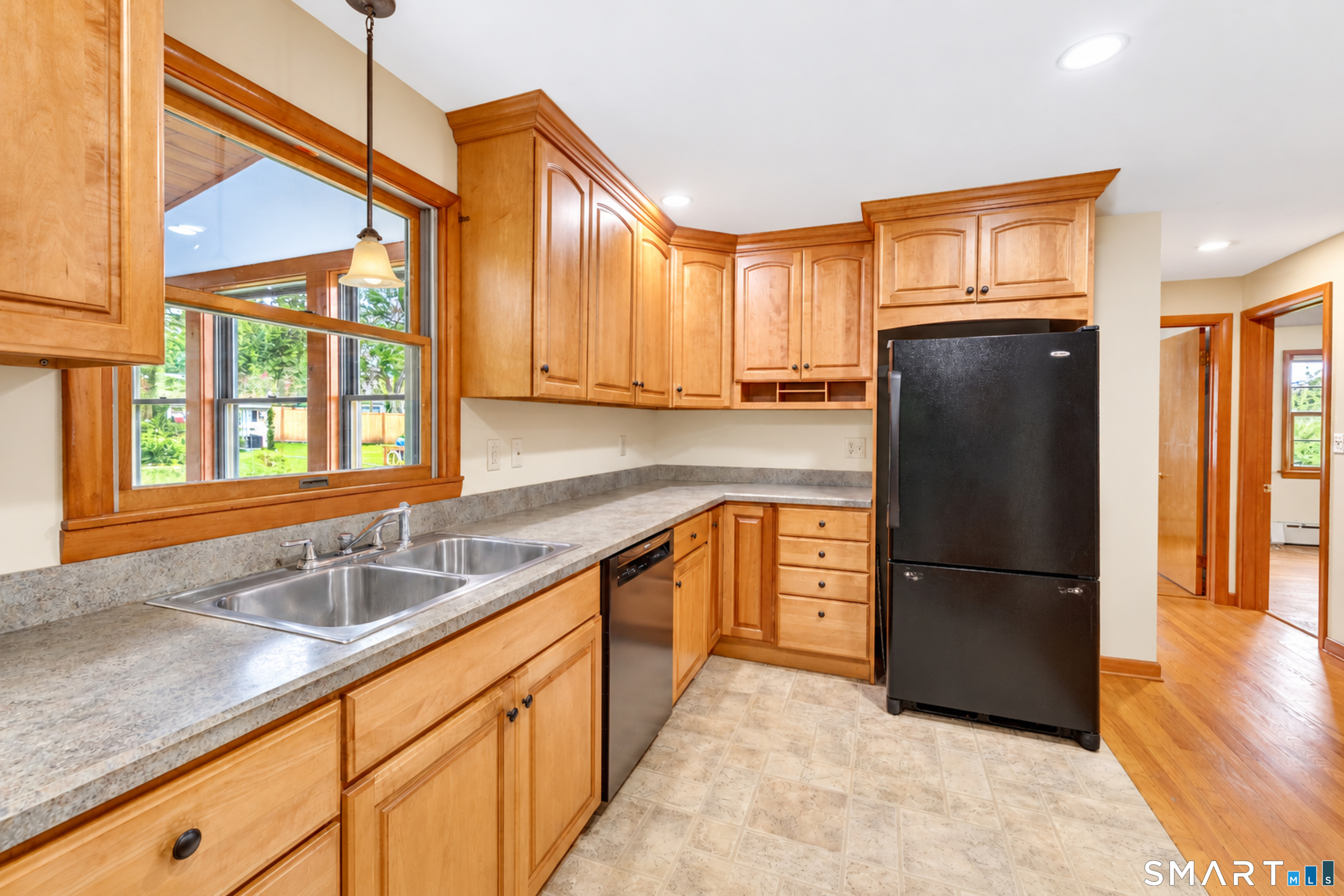 95 Lower Boulevard, New London, CT 06320