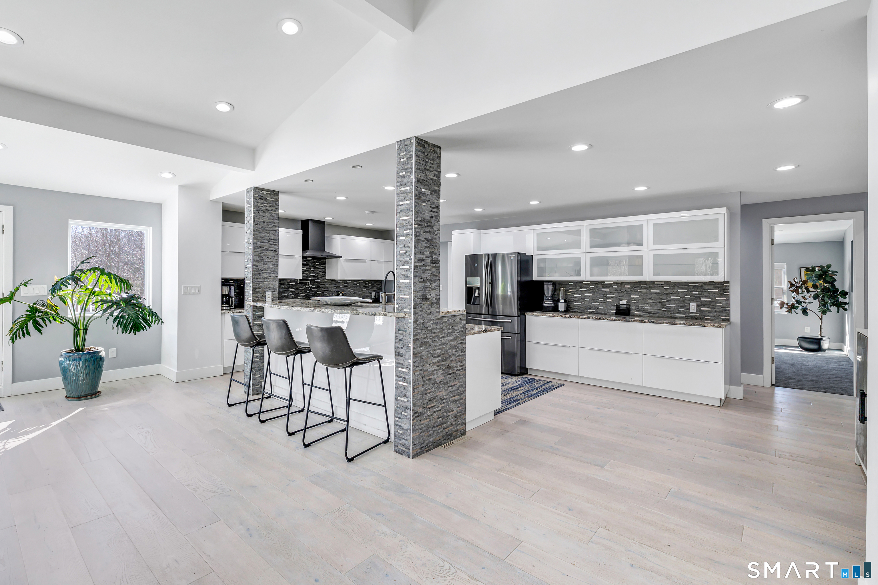 Gourmet Kitchen with granite counter tops