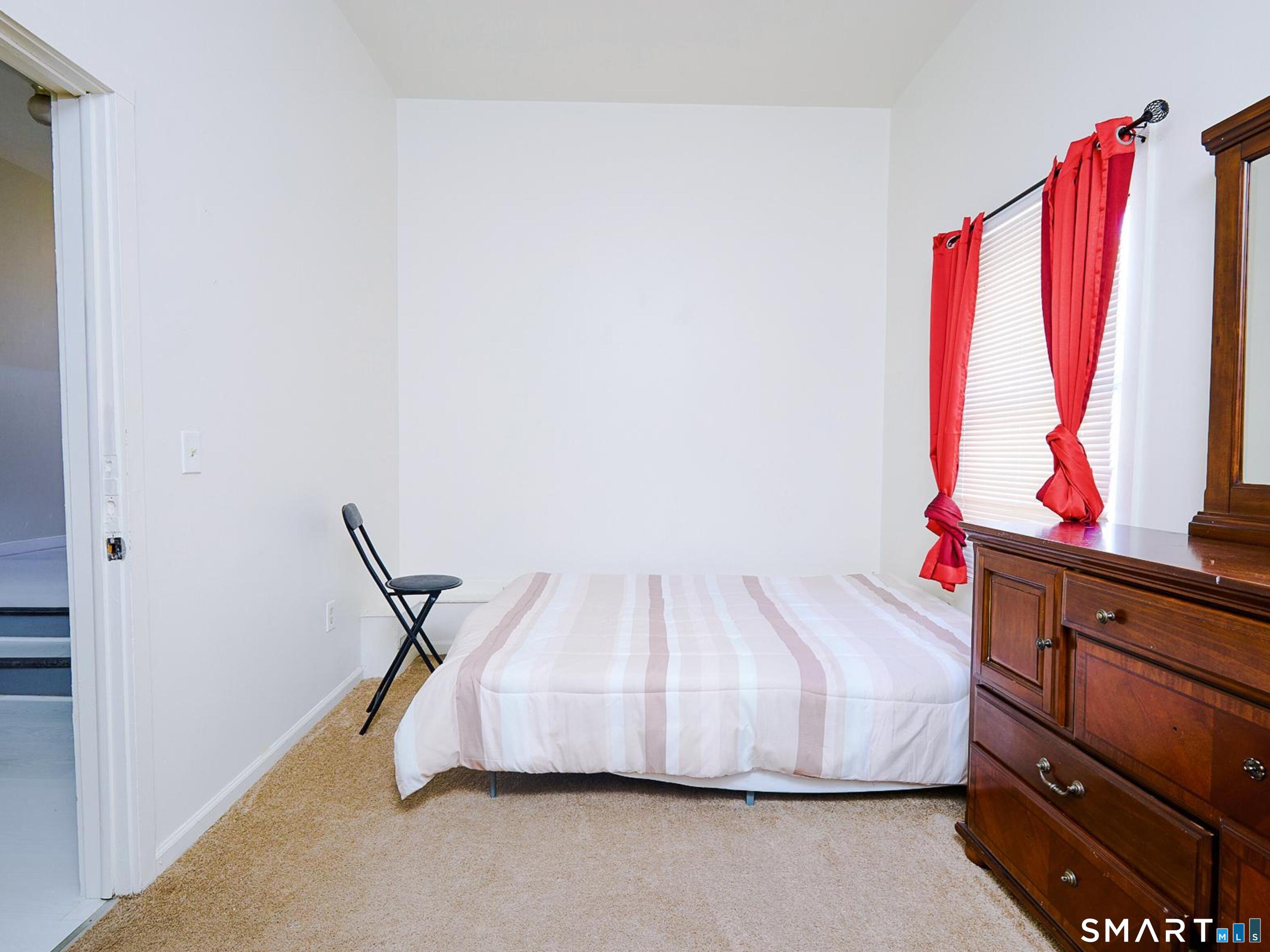 60 Olive Street photo 31