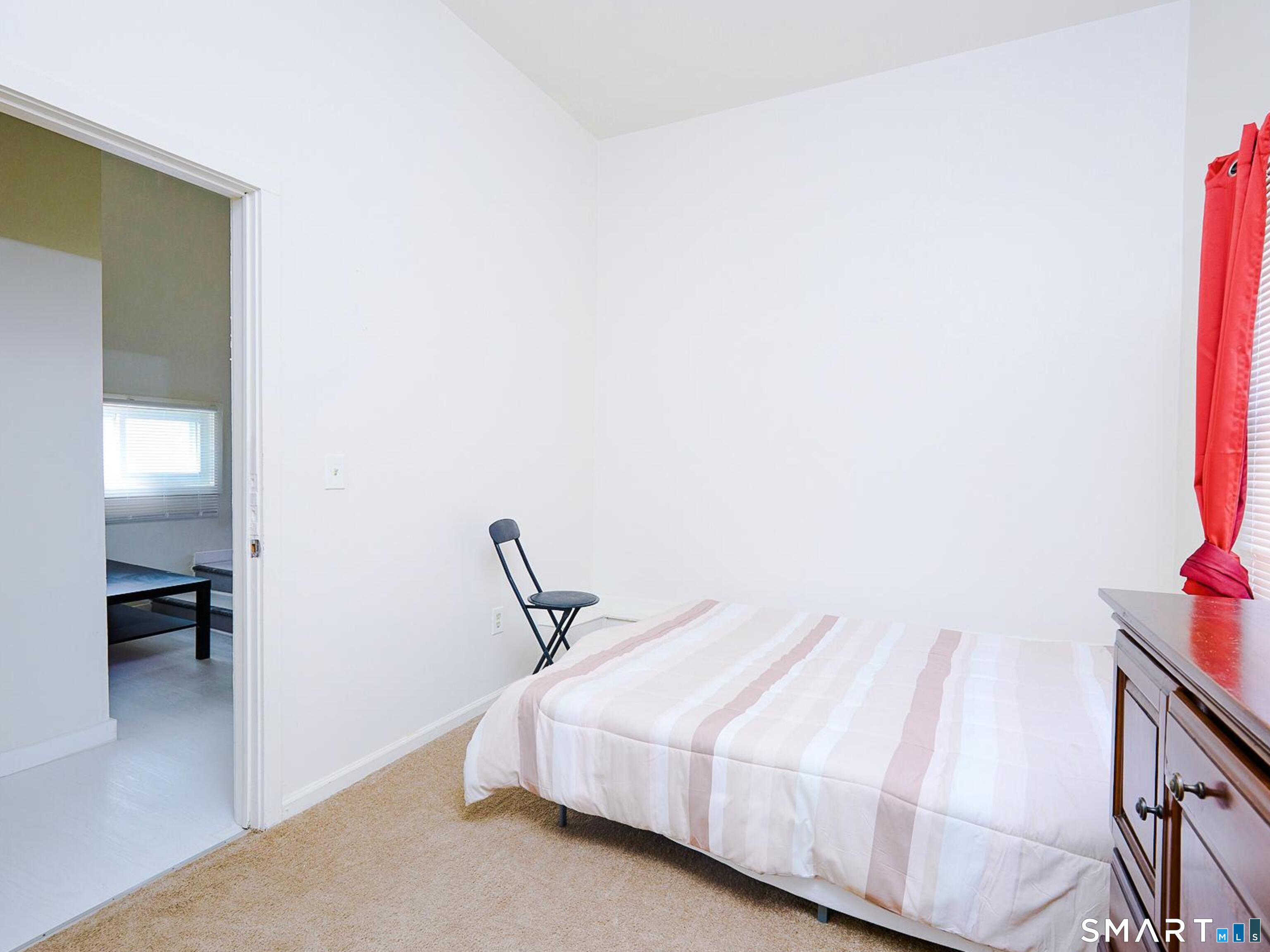60 Olive Street photo 22