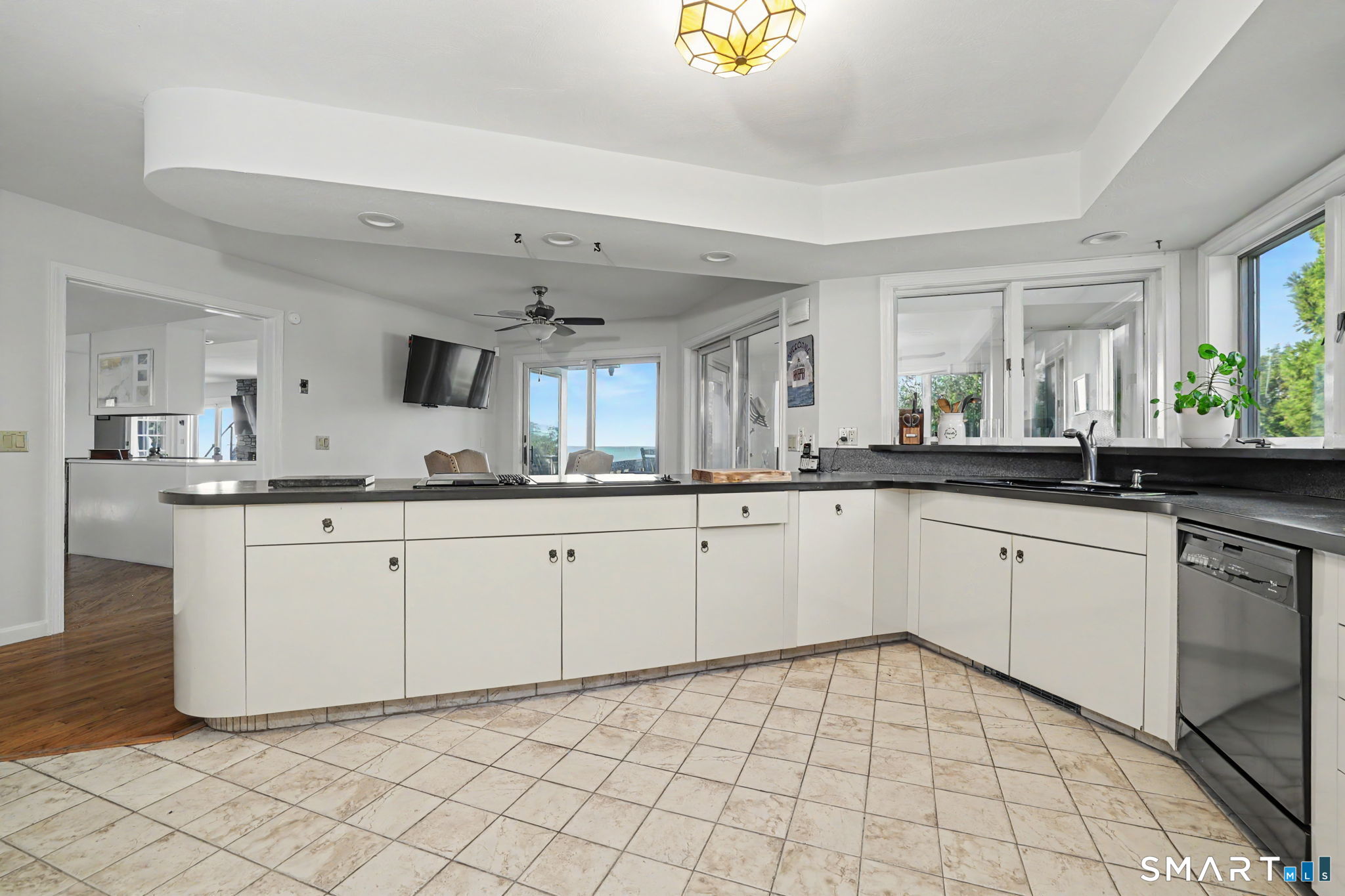 54 Shore Road, Pleasure Beach, Waterford, CT 06385