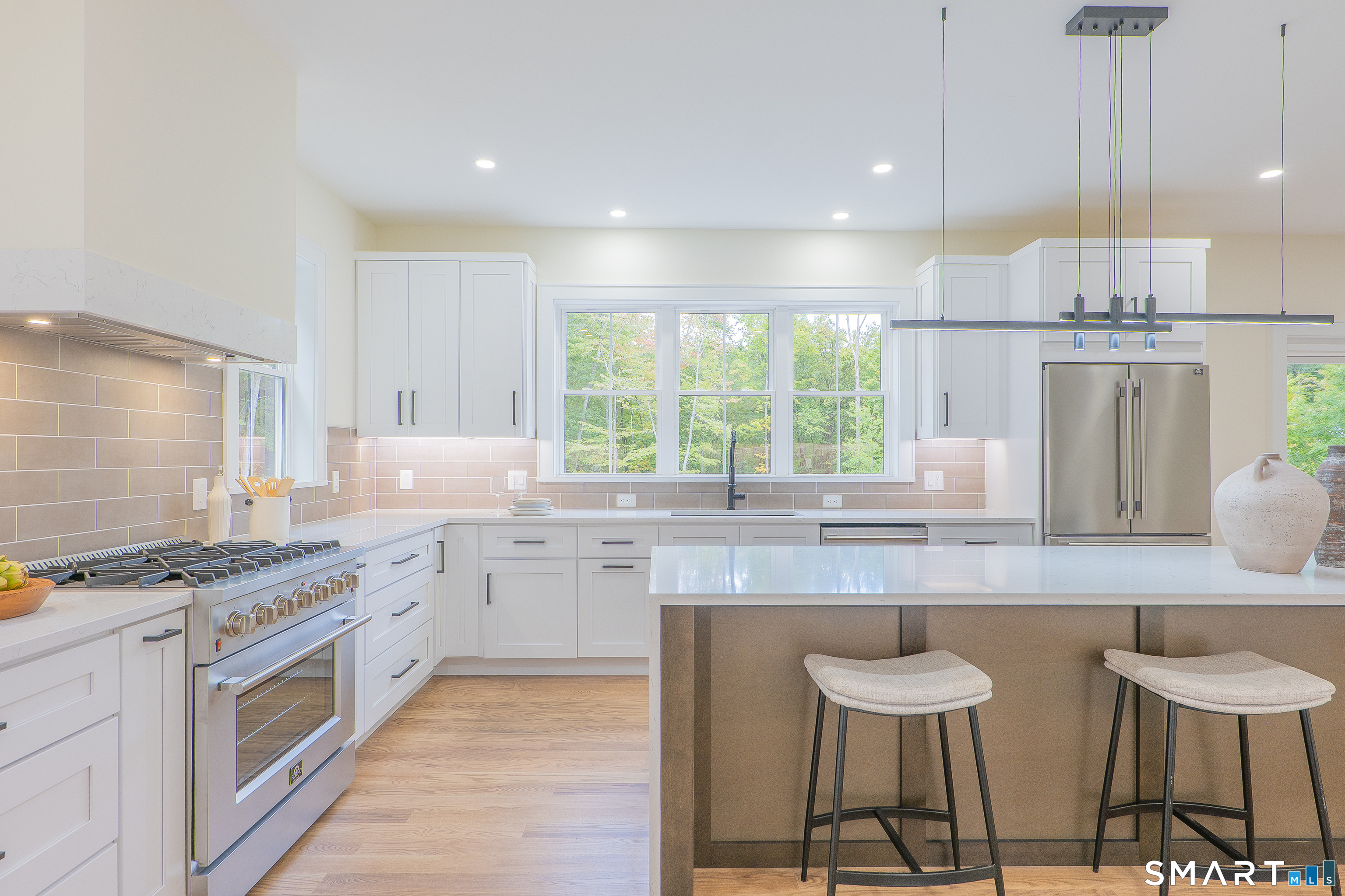 505 Burr Road photo 11