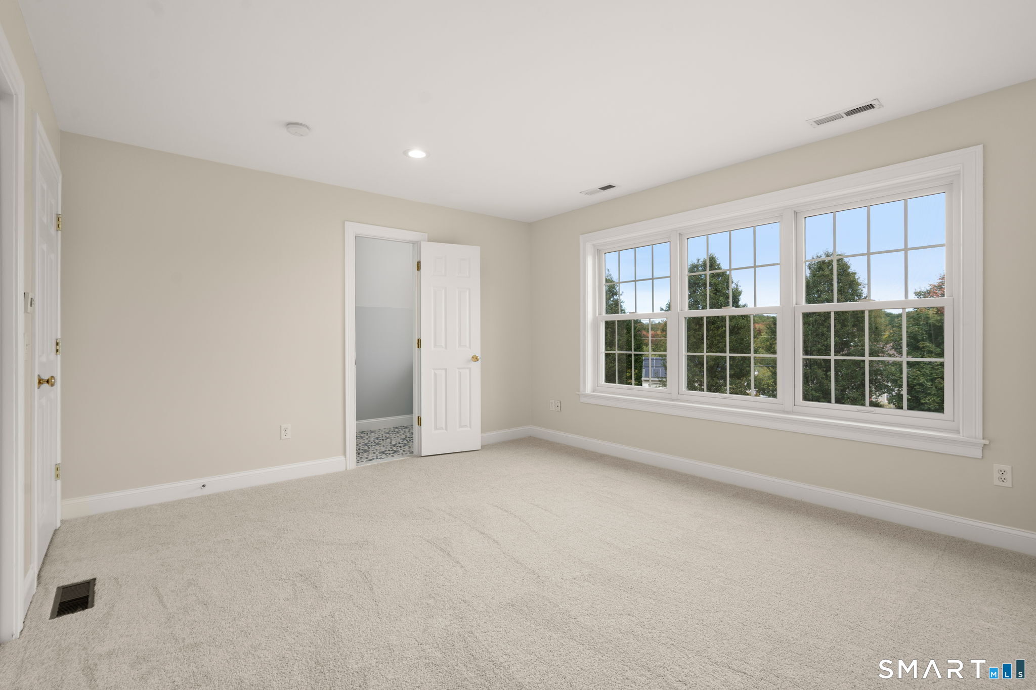 1 Shepard Way photo 29