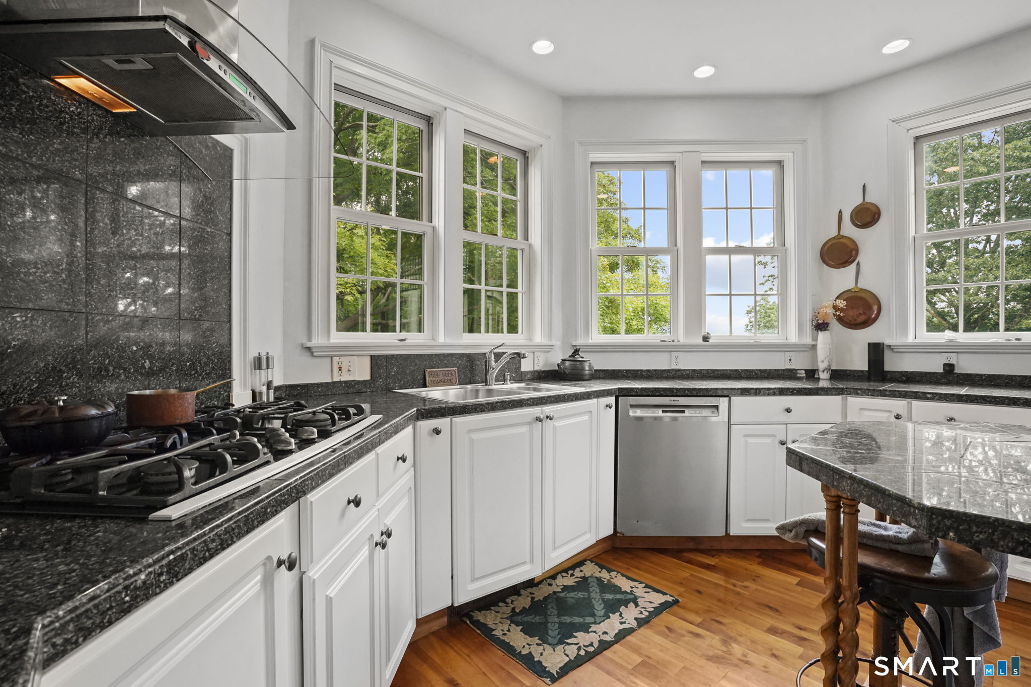1270 Saybrook Road, Haddam, CT 06438