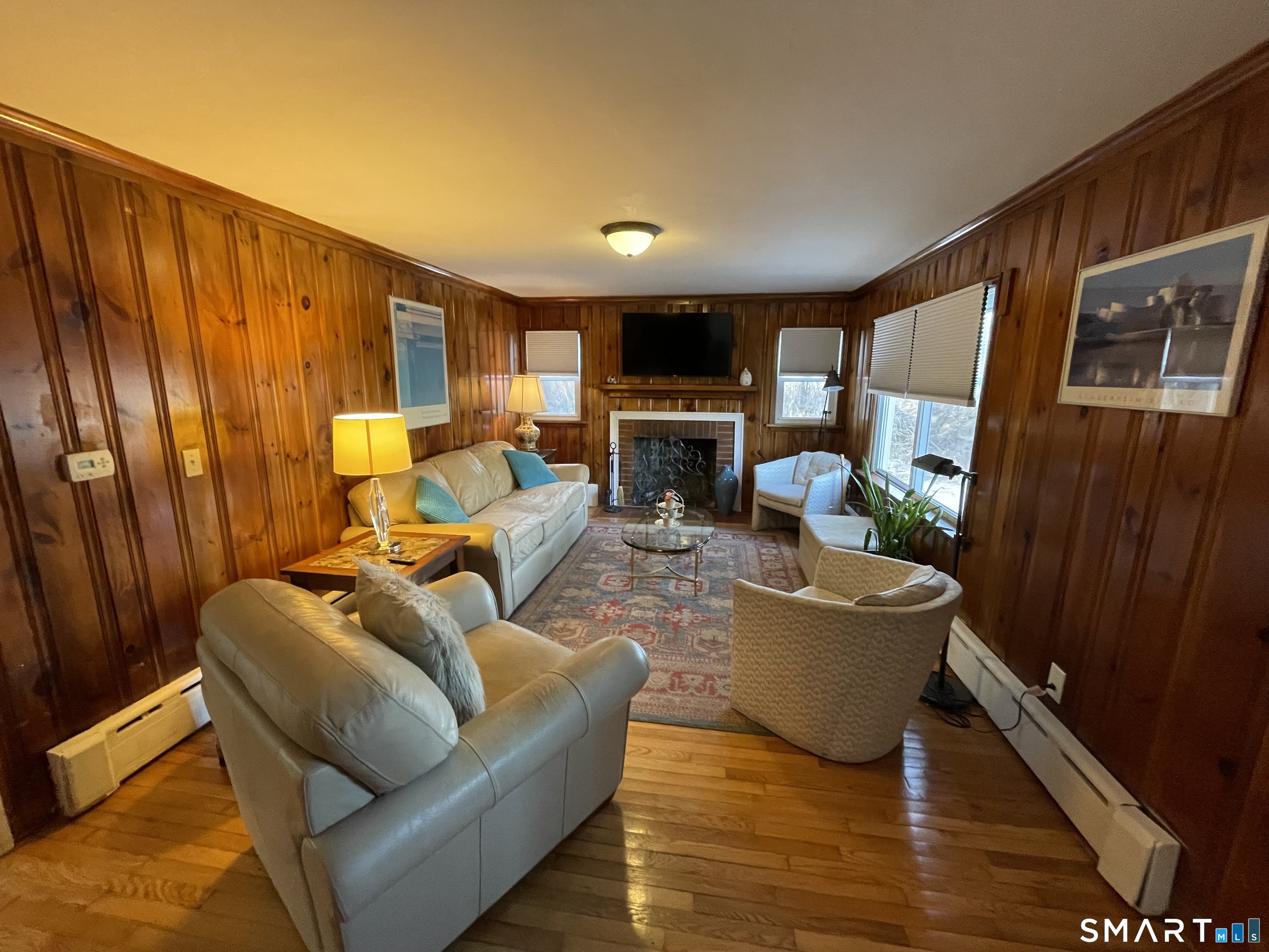 1347 Hall Boulevard photo 10