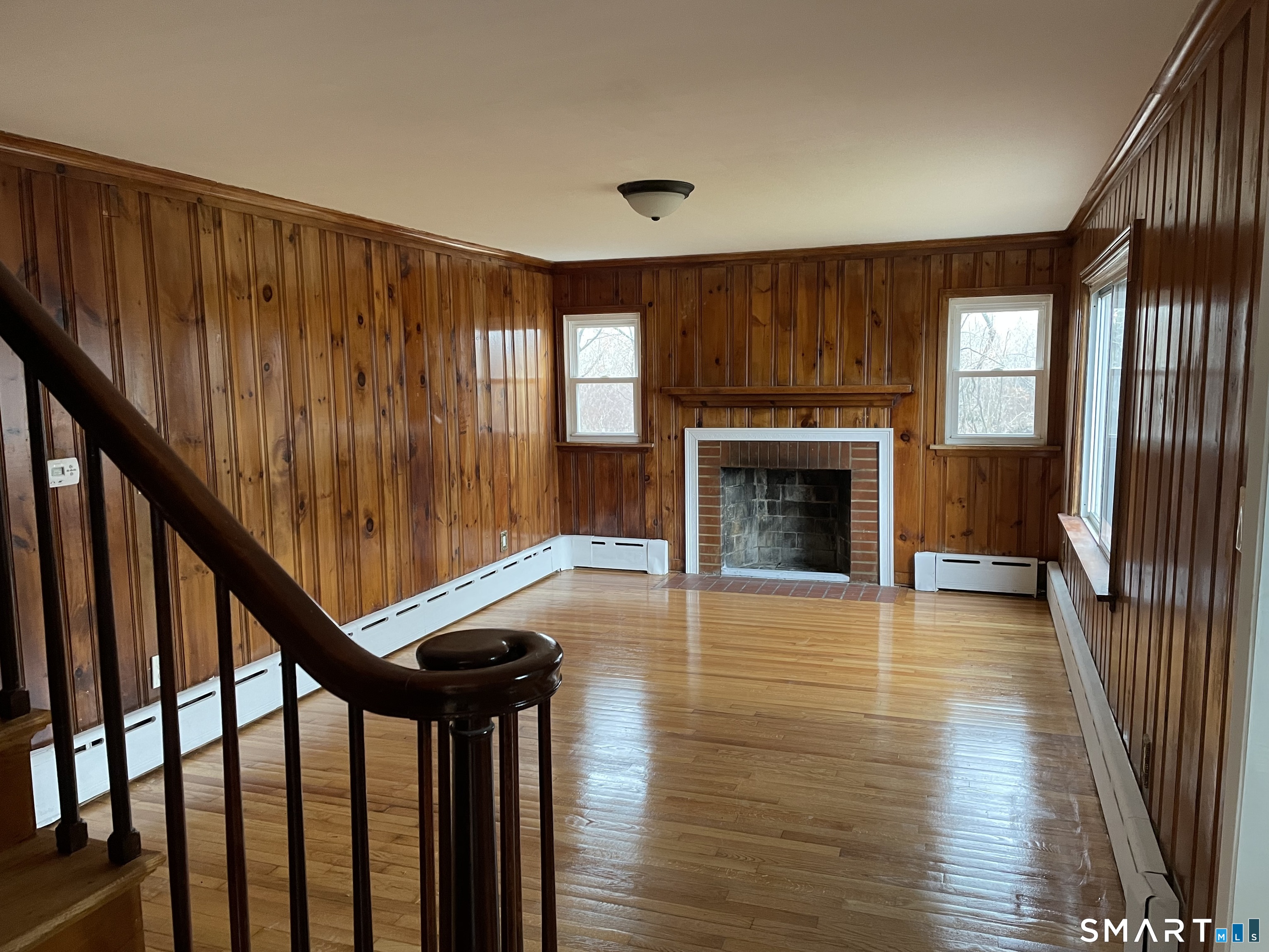 1347 Hall Boulevard photo 26