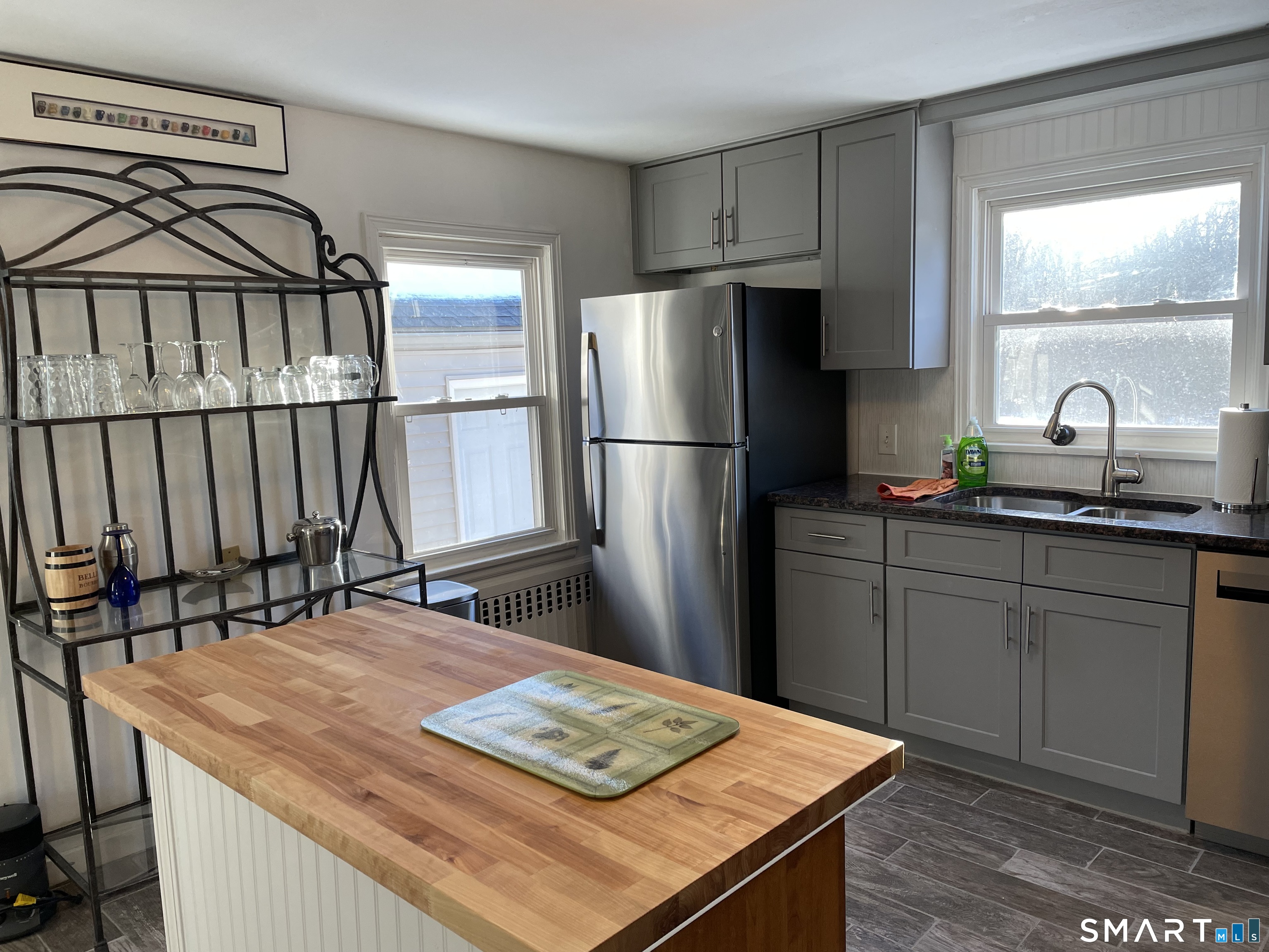 1347 Hall Boulevard photo 28