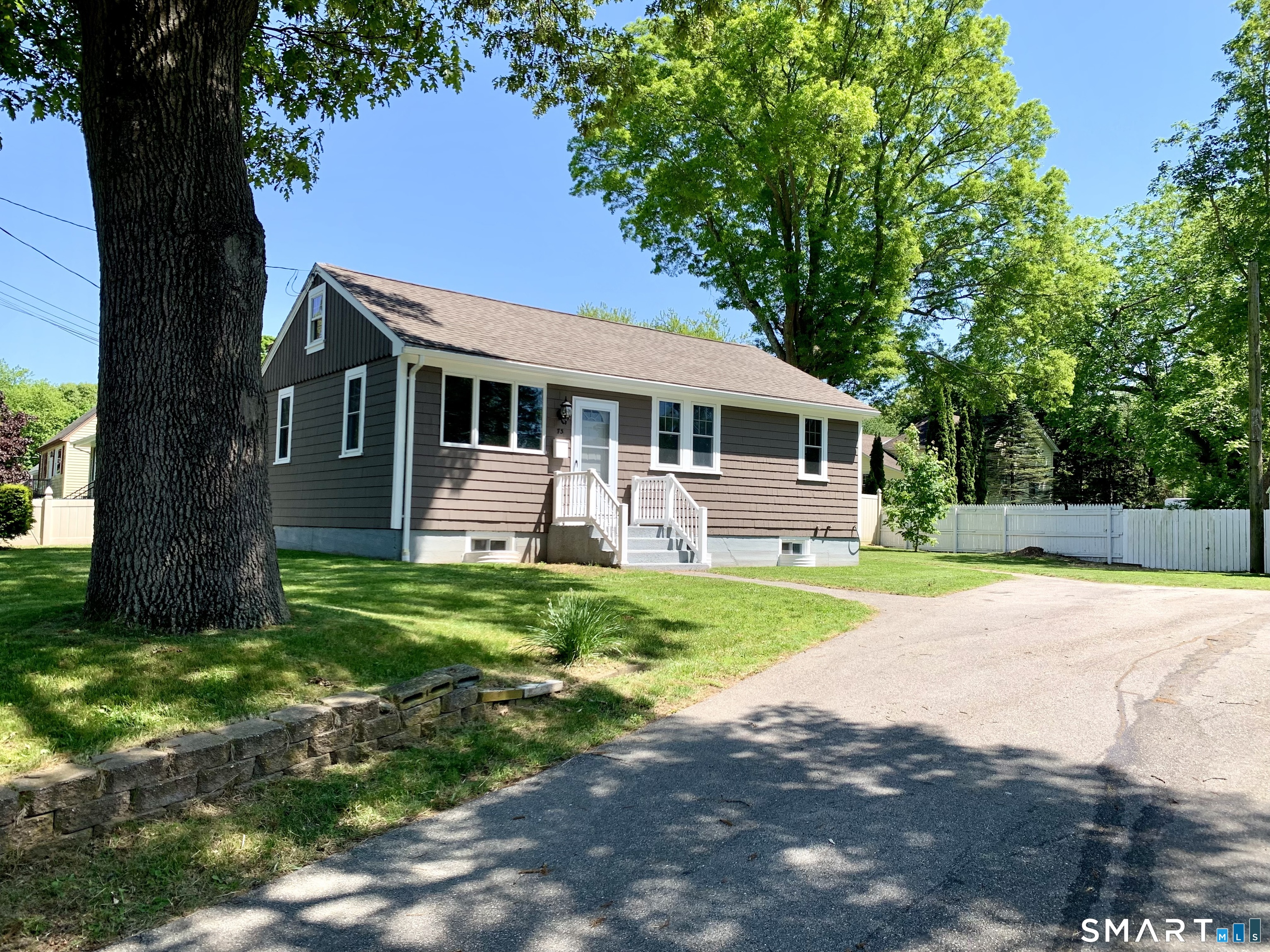 73 Joe Avenue photo 3