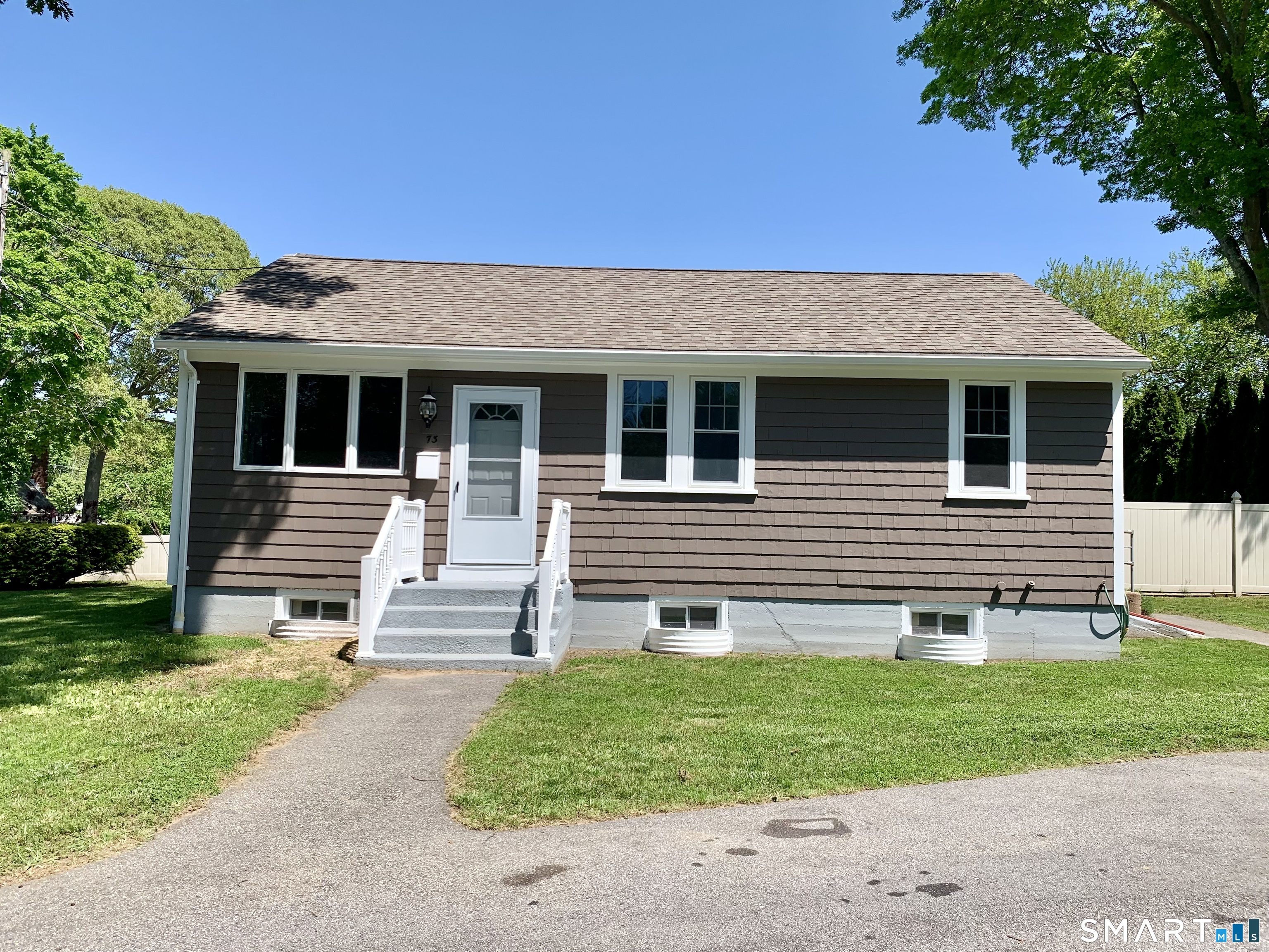 73 Joe Avenue photo 4