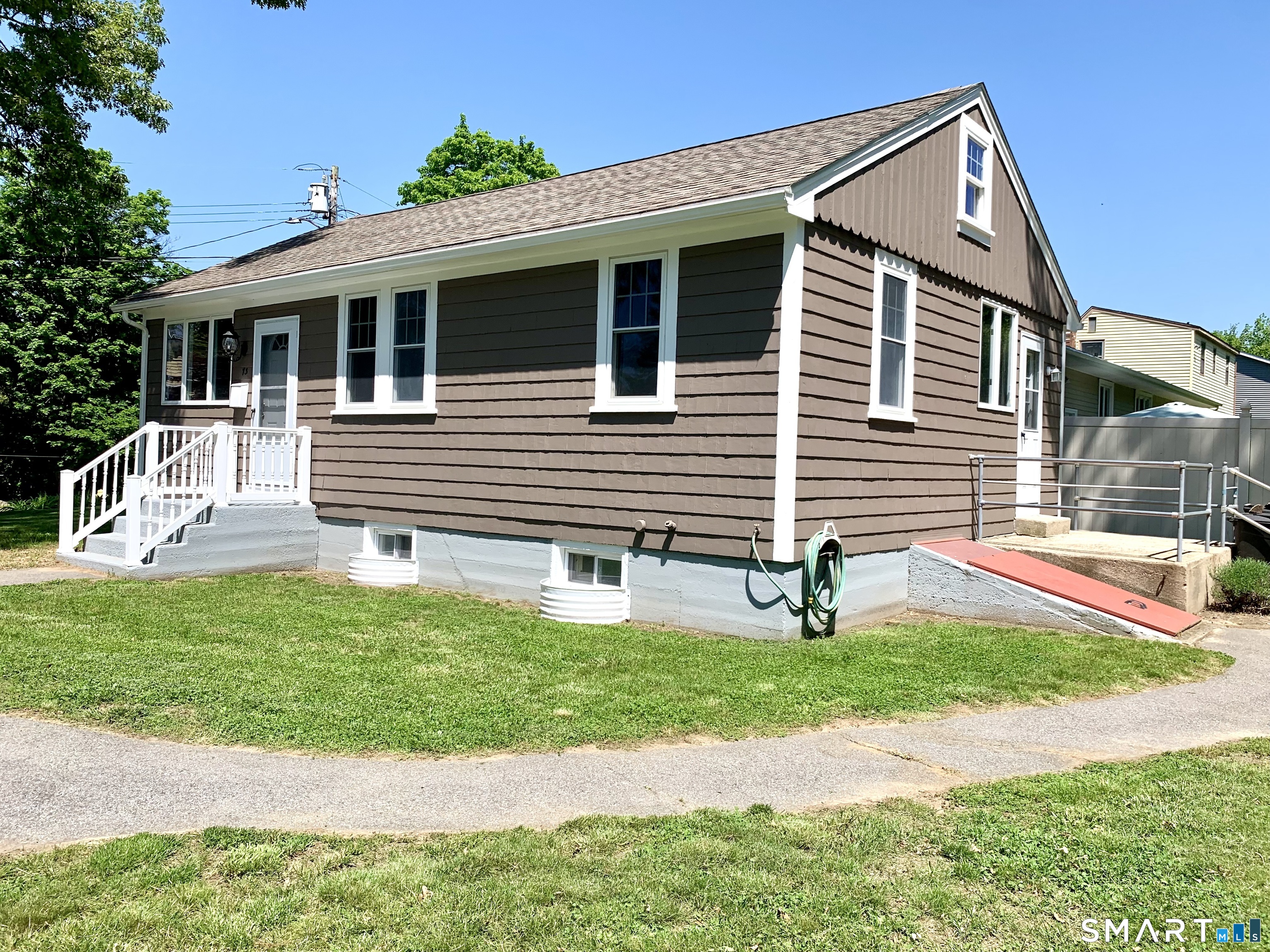 73 Joe Avenue photo 5