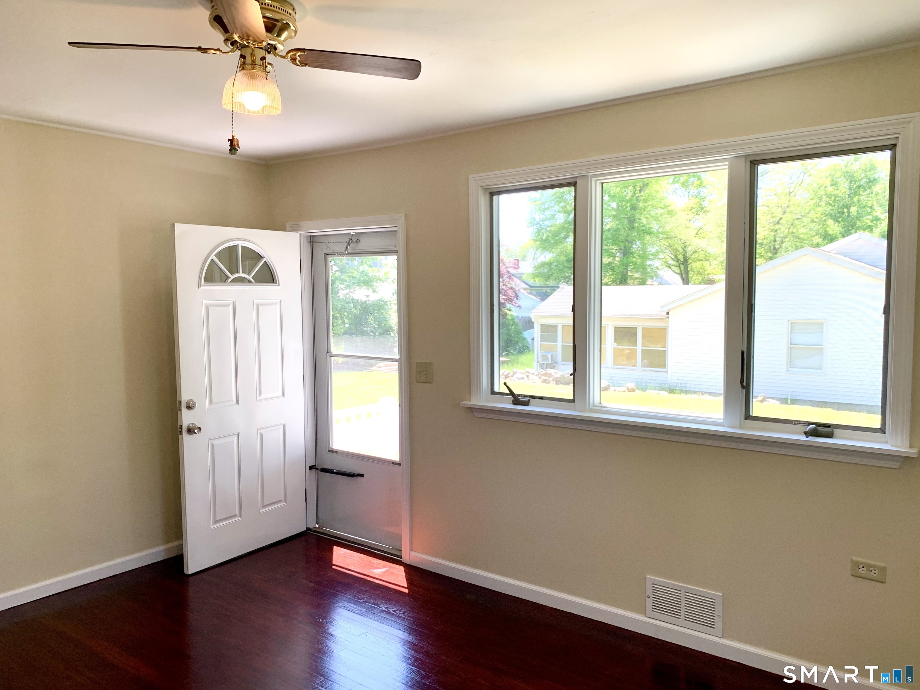 73 Joe Avenue photo 8