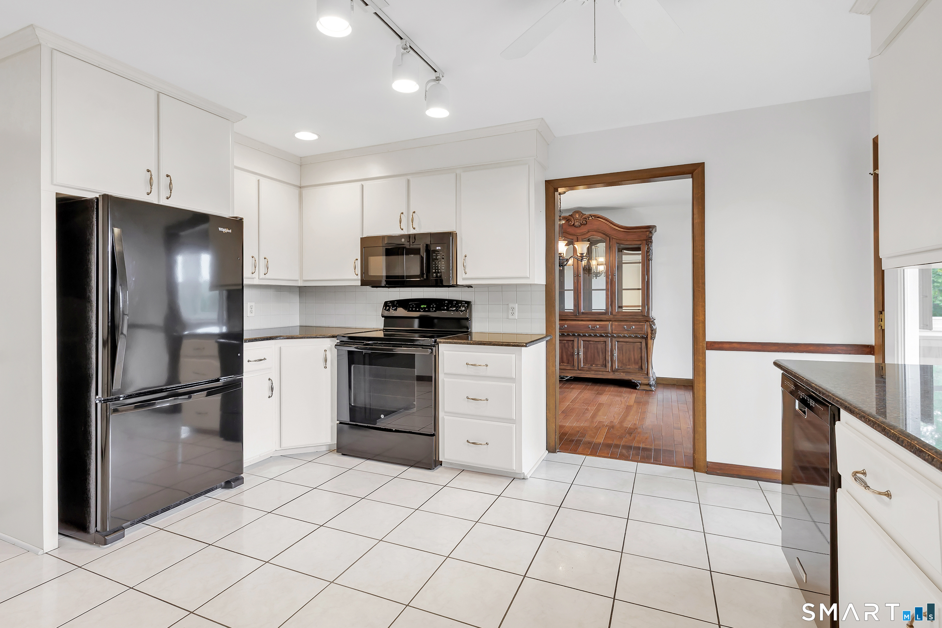 25 Riverview Avenue photo 17