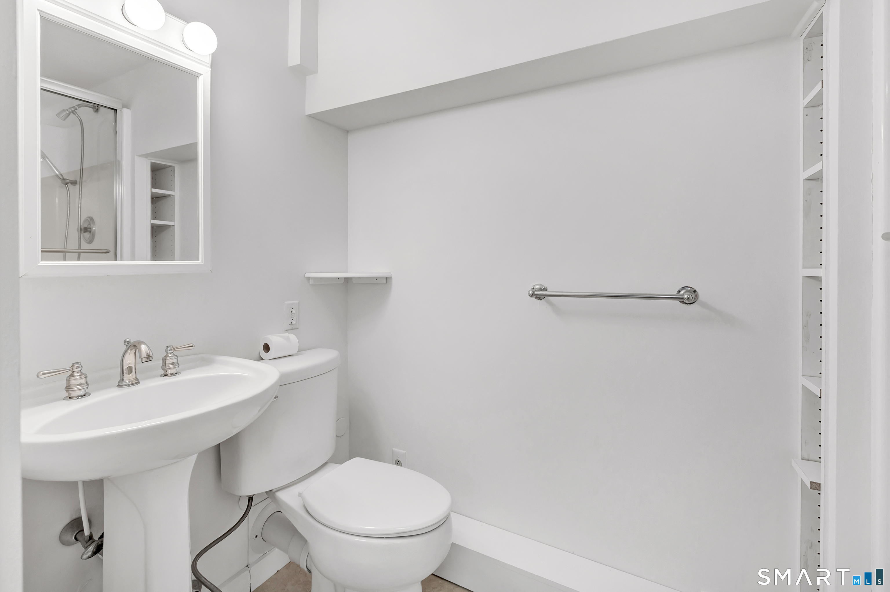25 Riverview Avenue photo 38