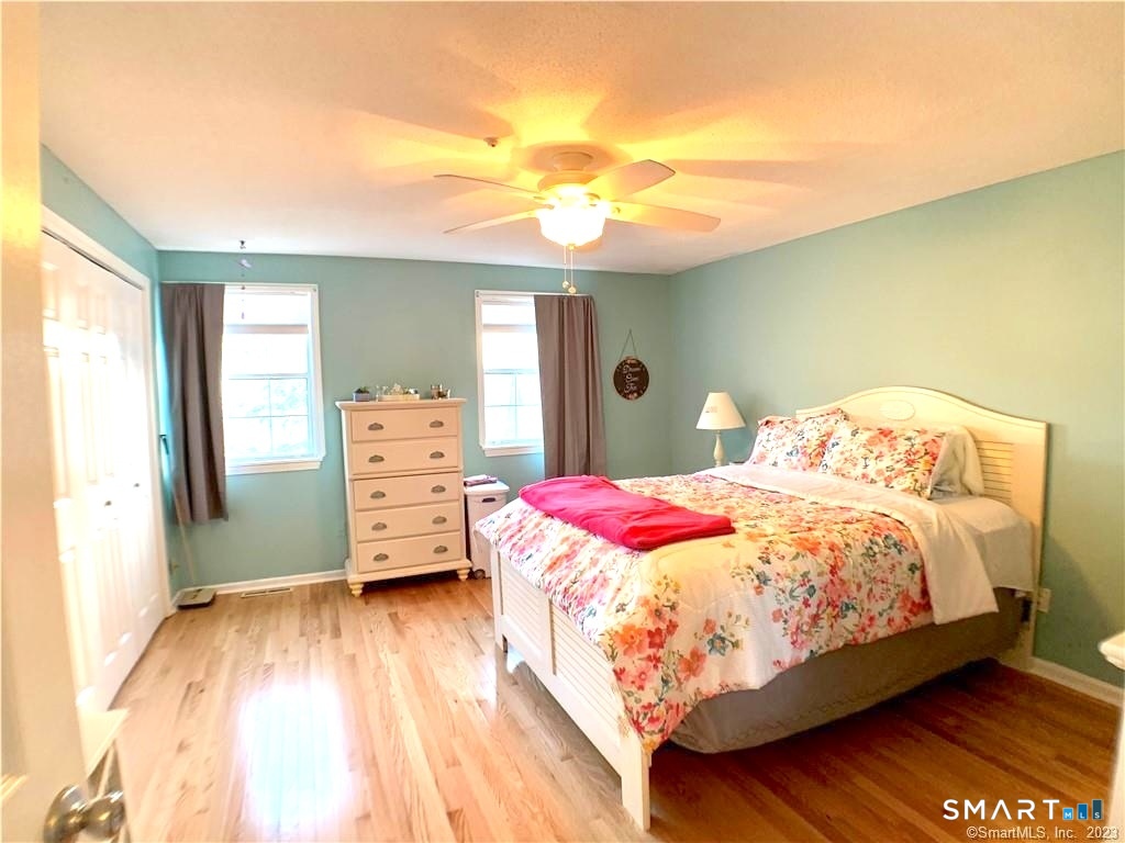 64 East Gate Lane photo 8