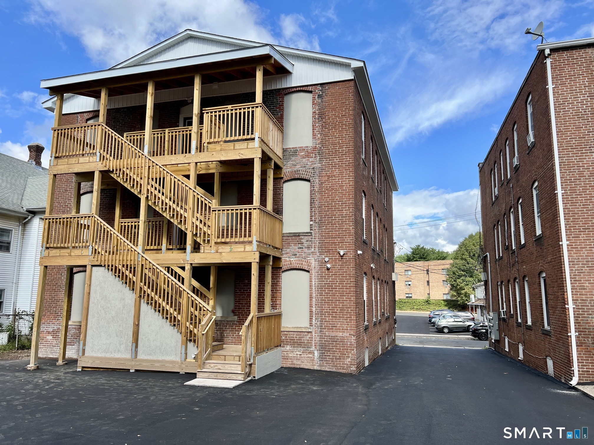 39 South Whiting Street photo 13