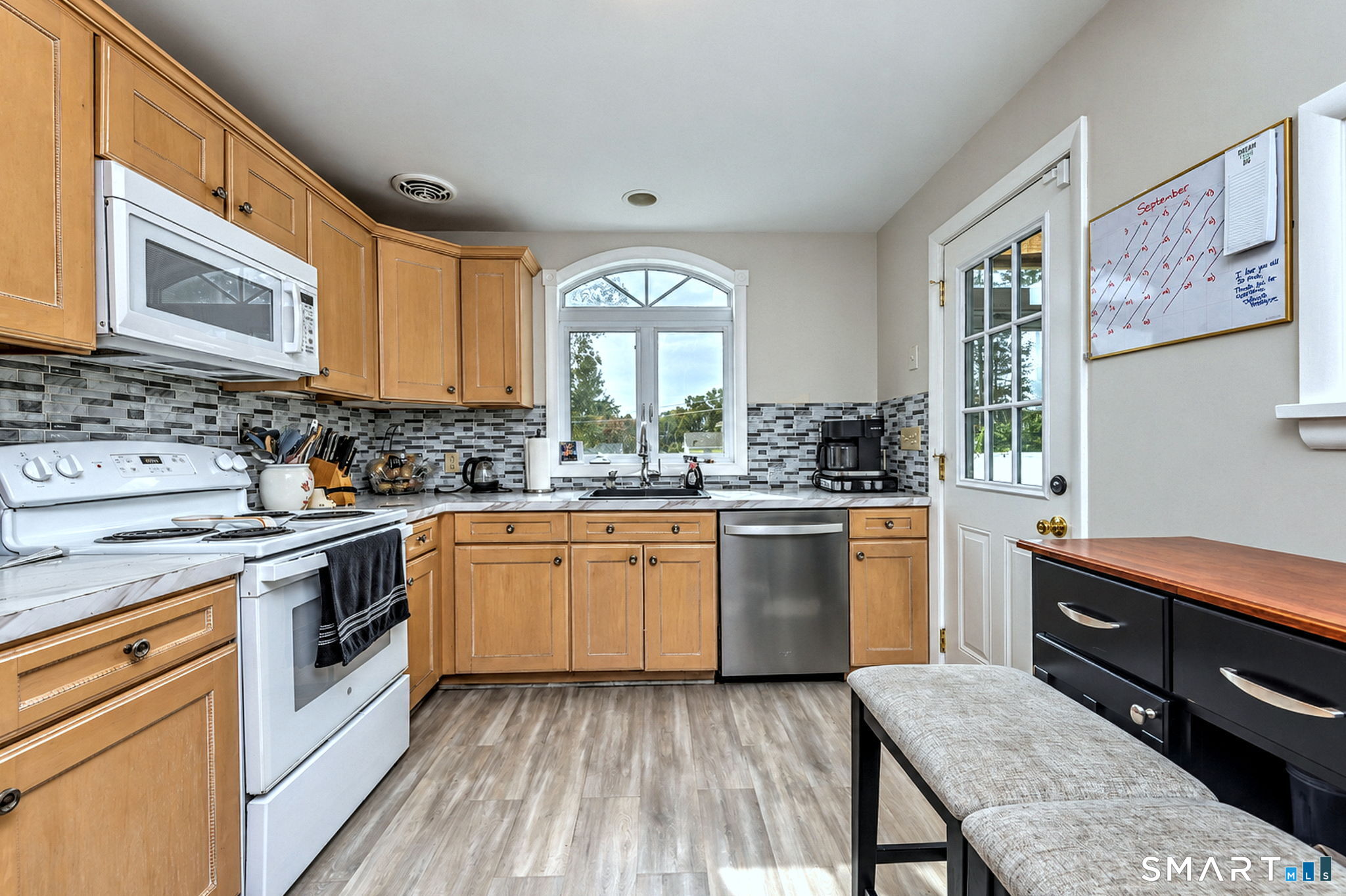 327 Highland Drive photo 15