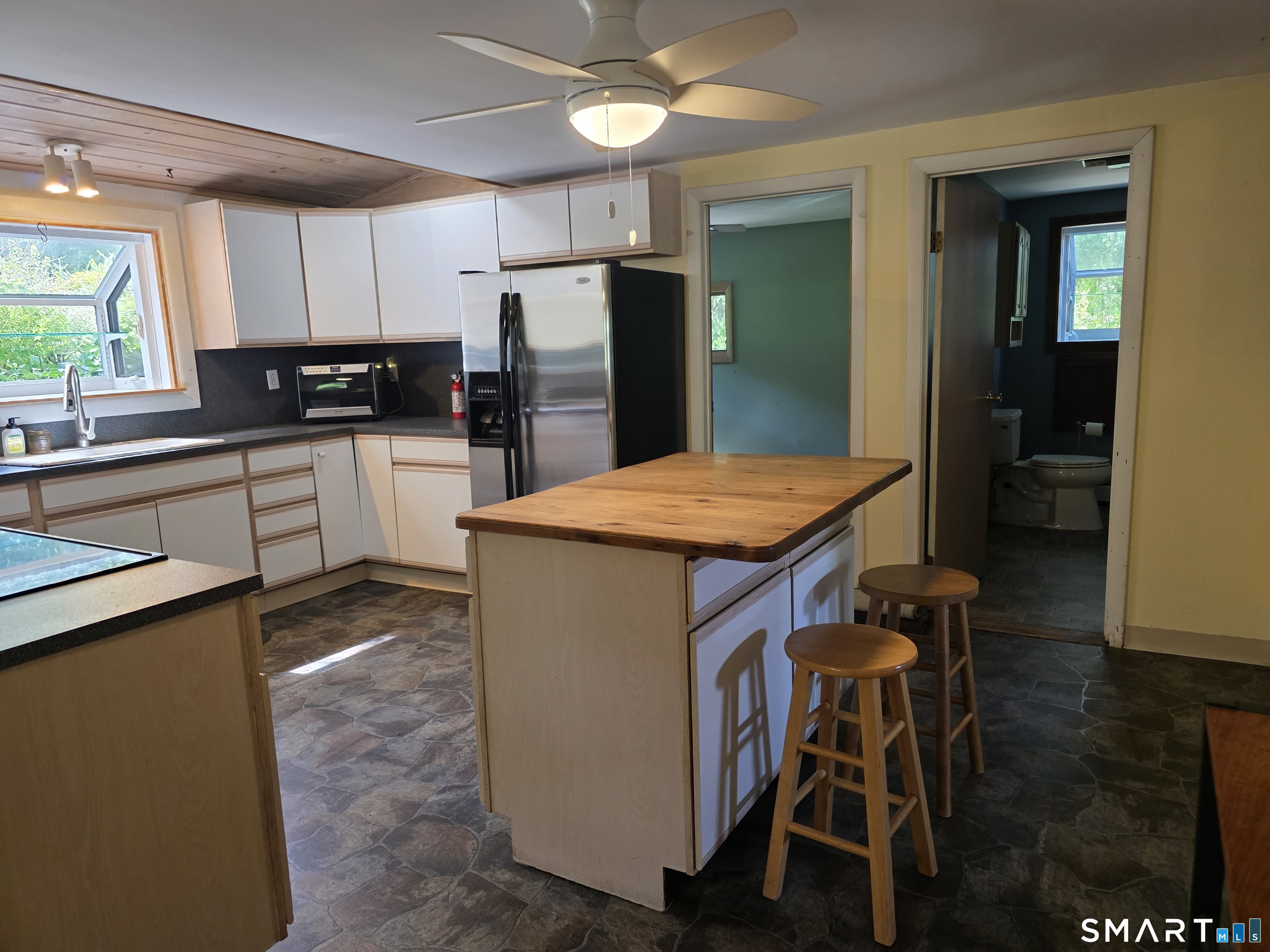 102 Fitchville Road photo 4
