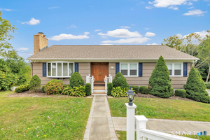 25 Riverview, Shelton