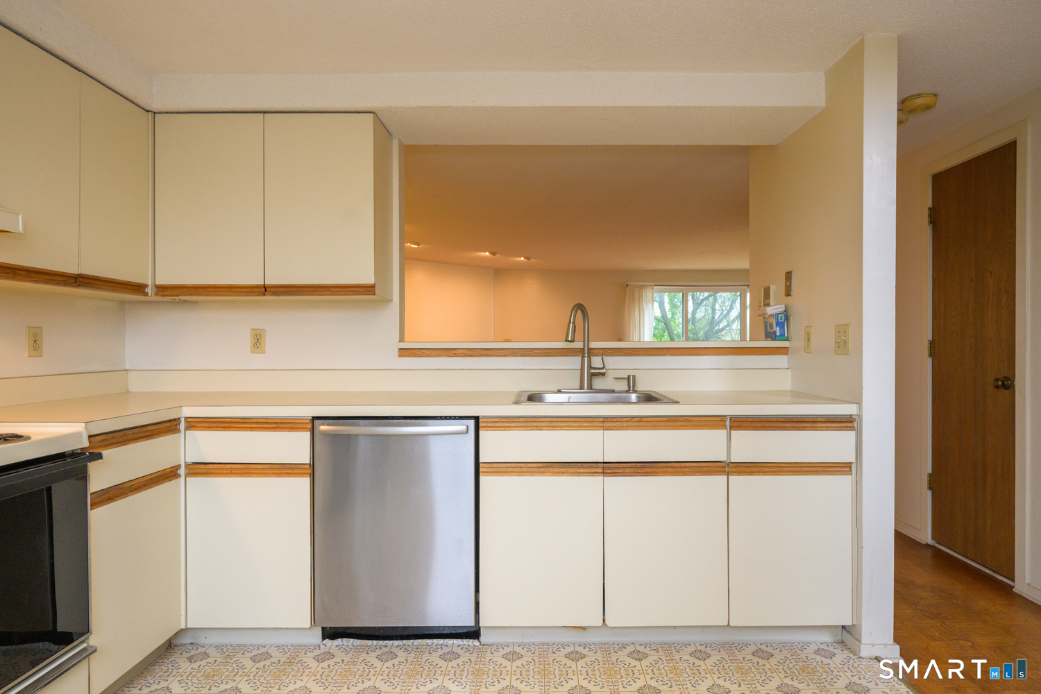 11 Wynwood Drive Unit #11 photo 6